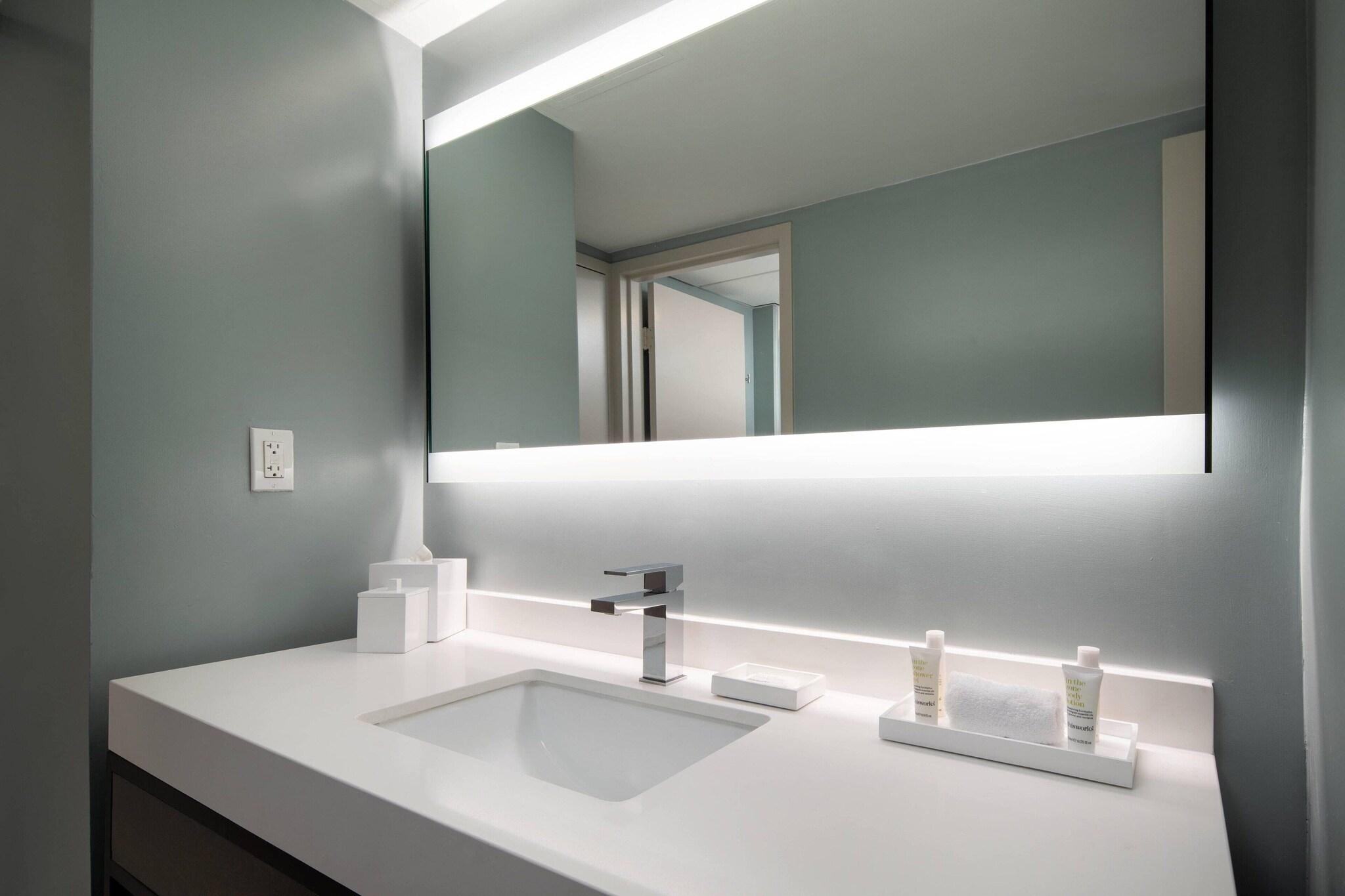 Quadruple Accessible-two Queen Beds