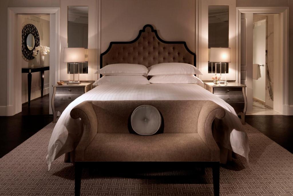 Suite King Bed One Bedroom 