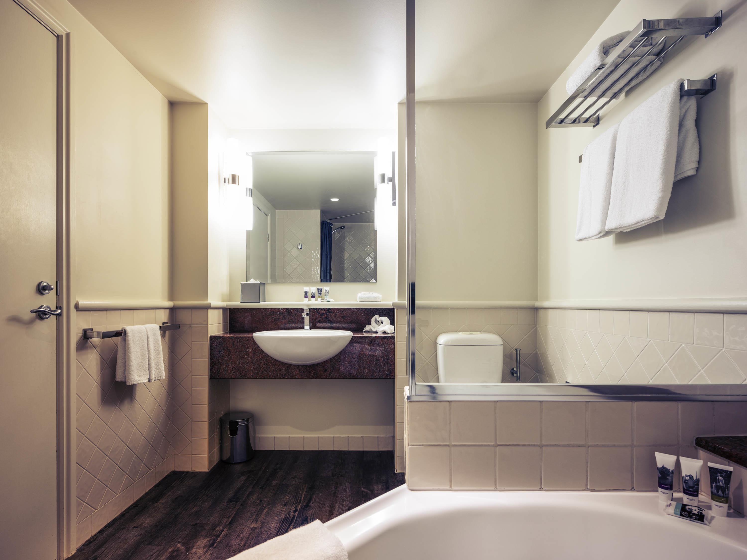 Double Queen Size Bed