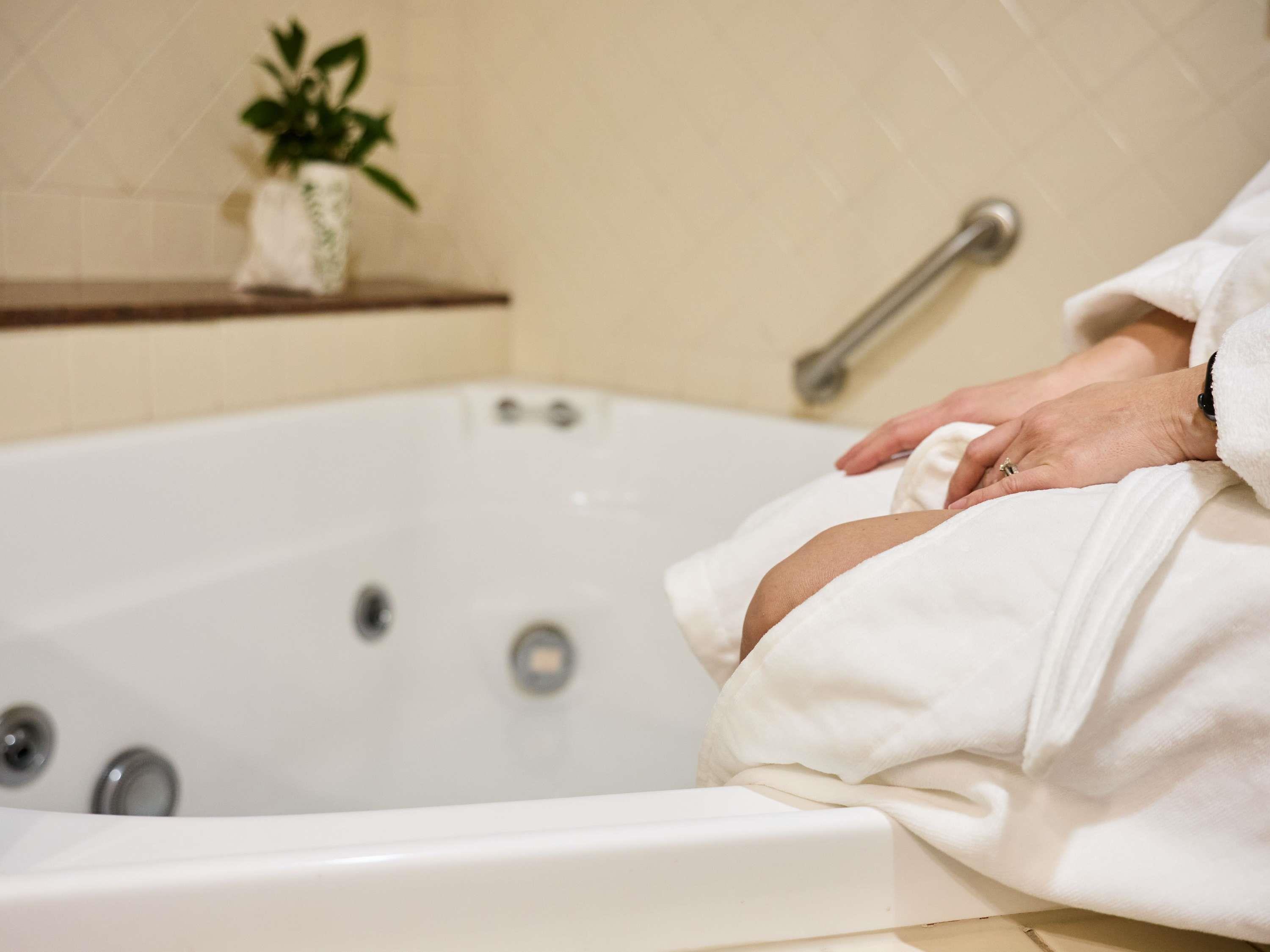 Double Queen Size Bed