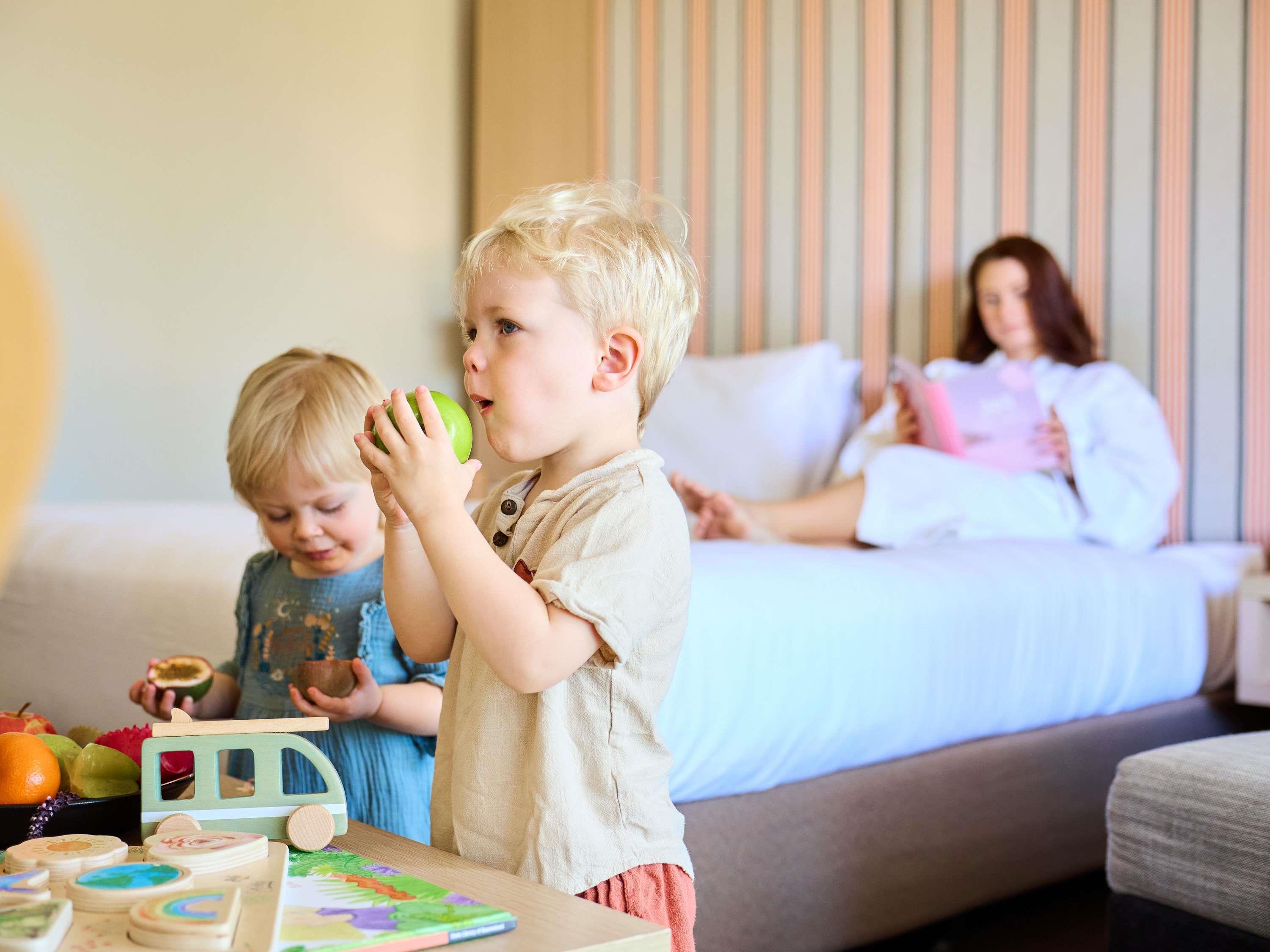 Double Queen Size Bed