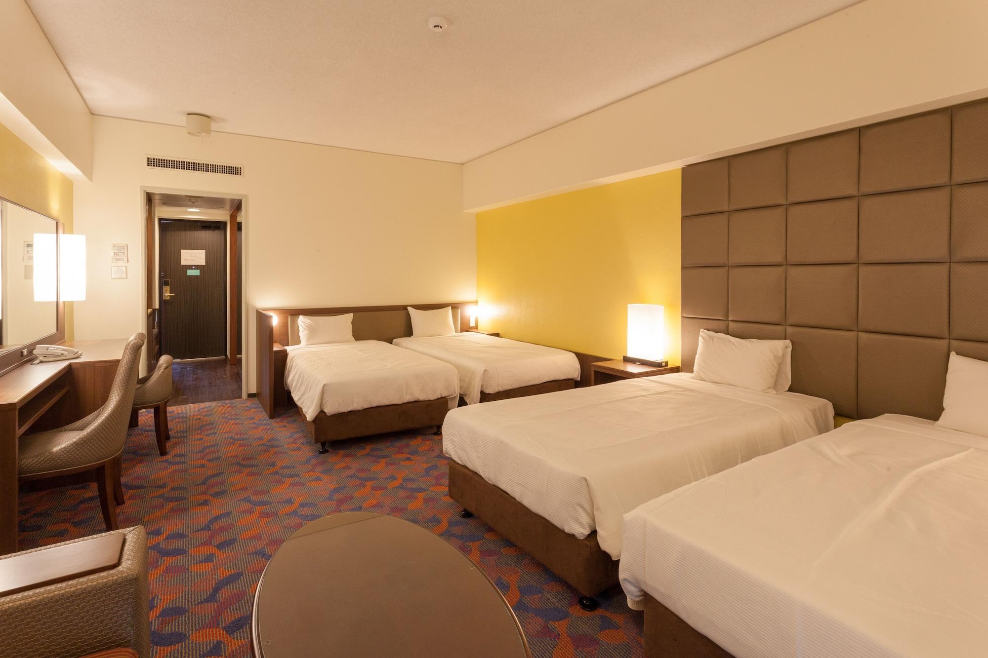 Quadruple with Views