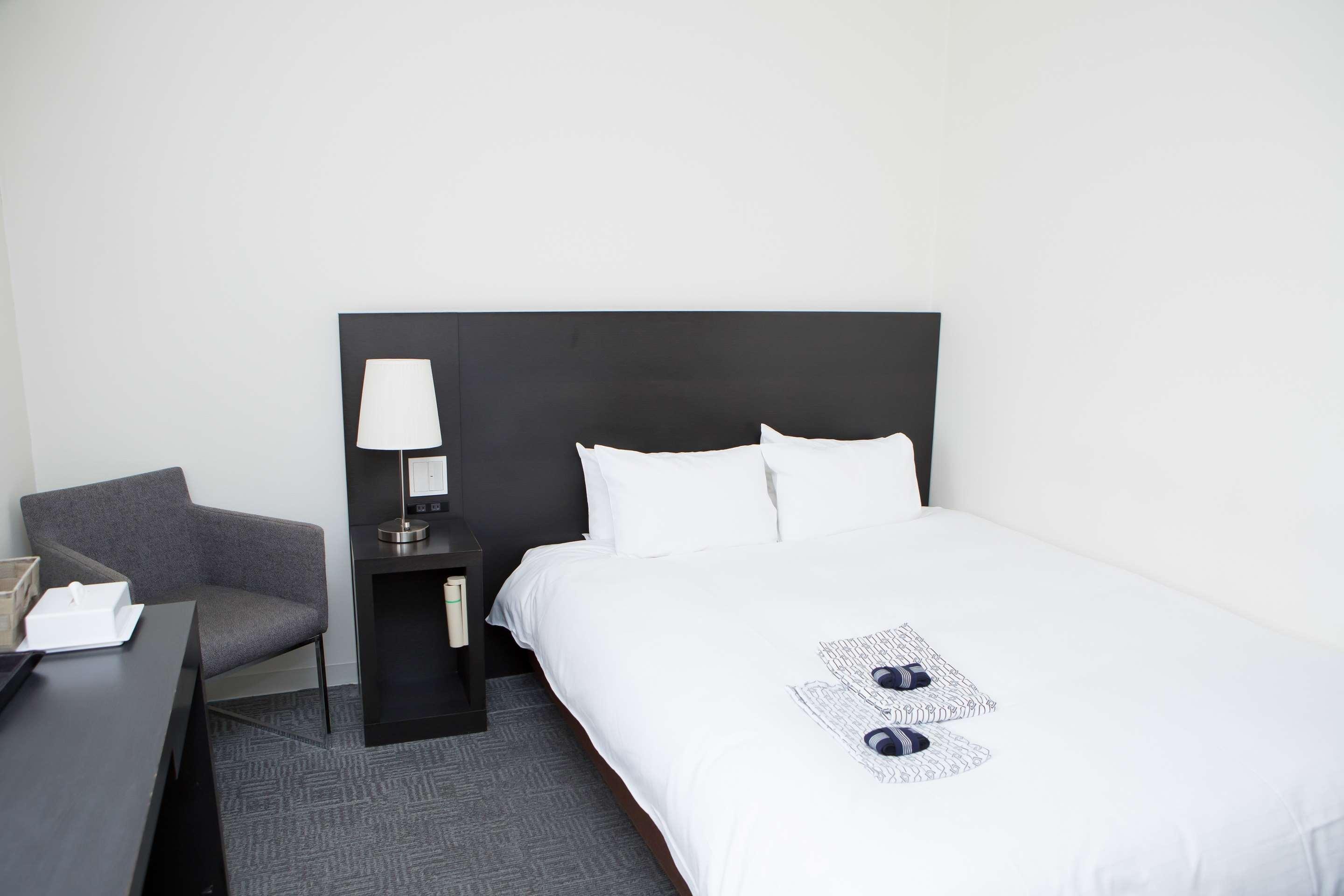 Double Queen Size Bed