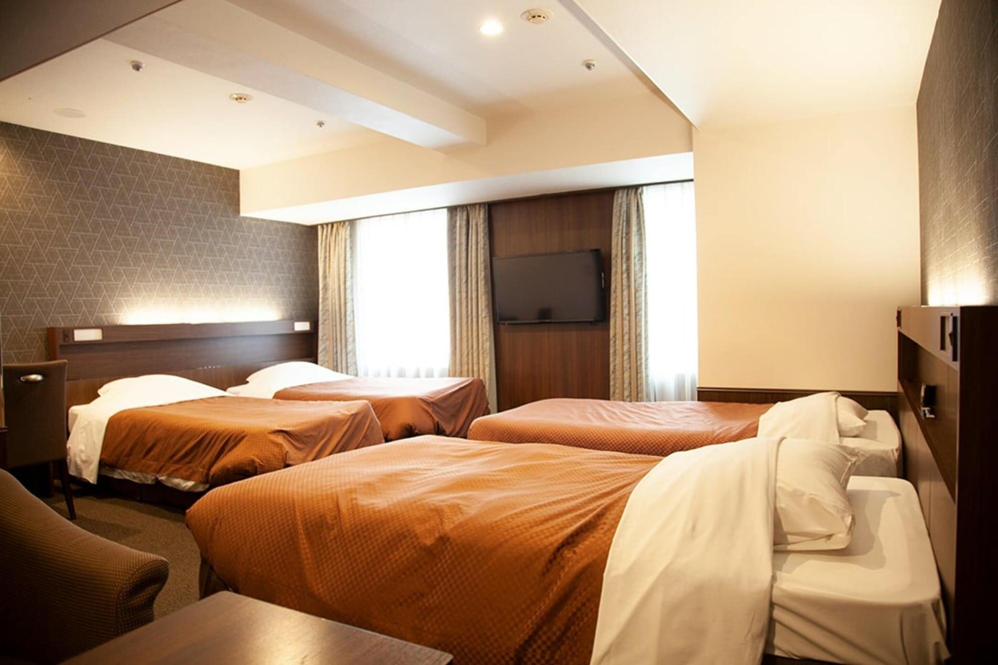 Quadruple Non Smoking