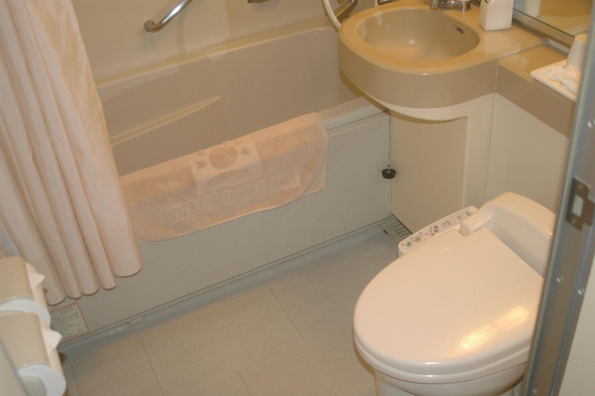 Quadruple Non Smoking