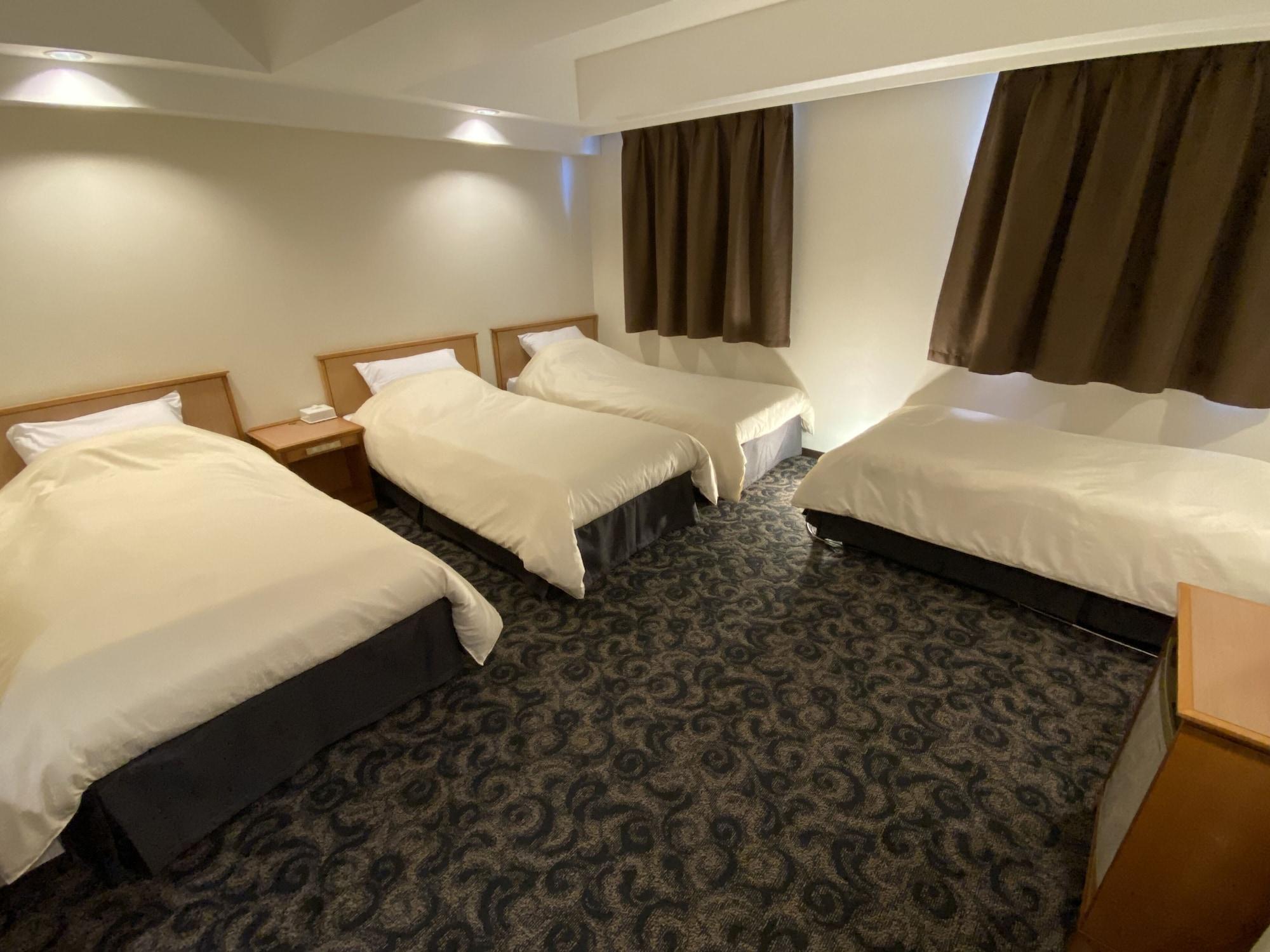 Quadruple Non Smoking