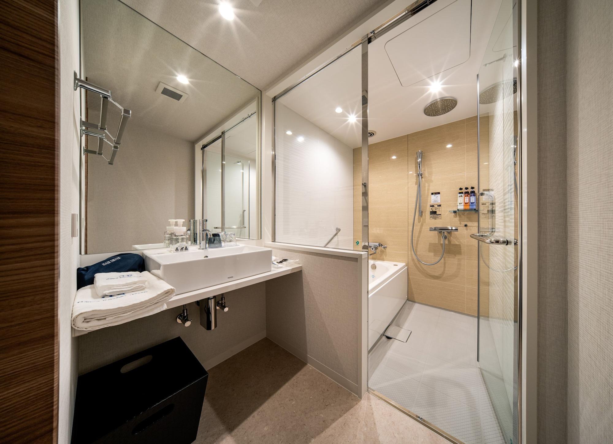 Twin Deluxe Two Beds