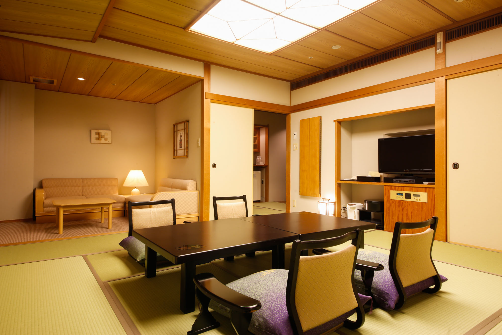 Room Capacity 1