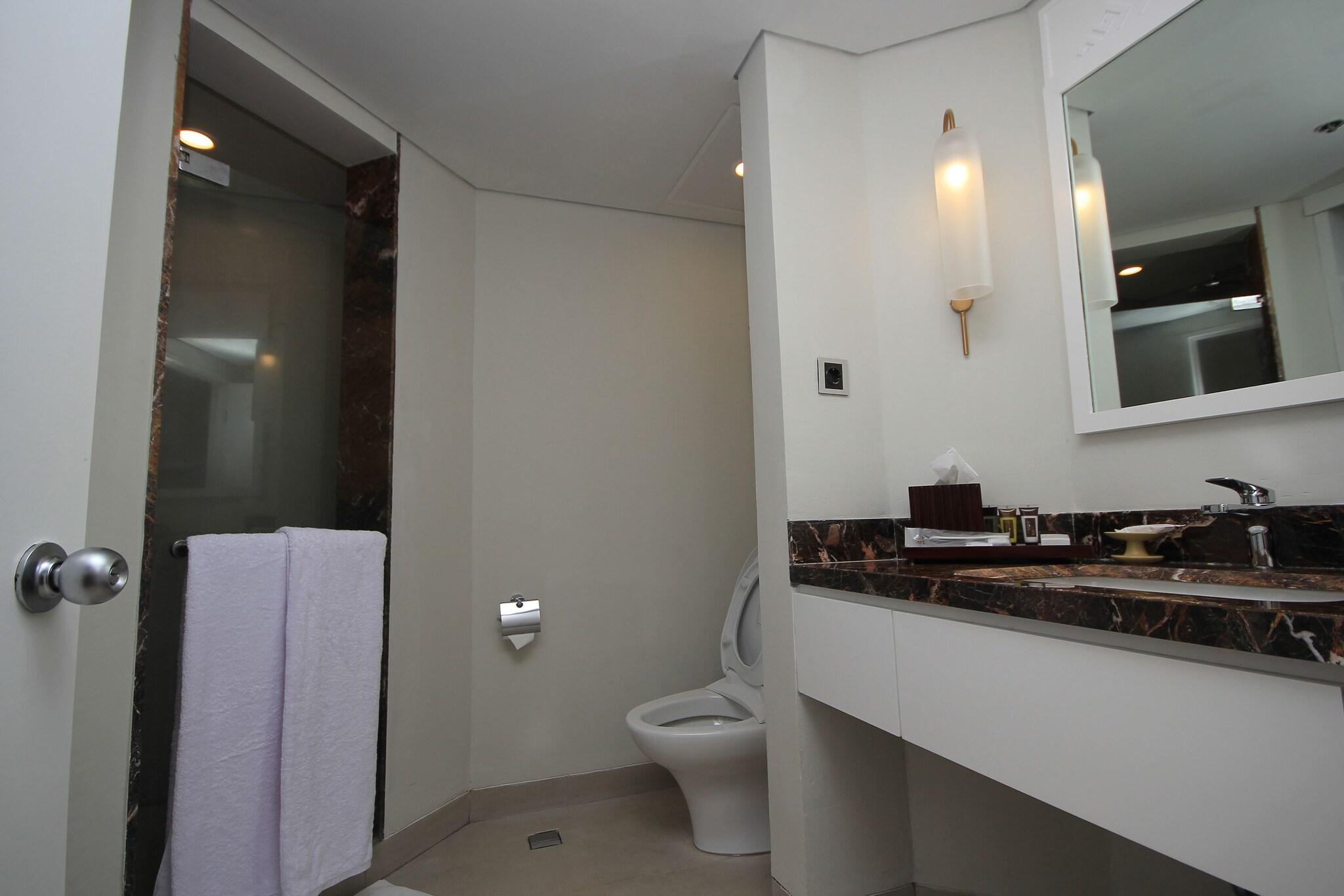 Twin Garden View with Balcony