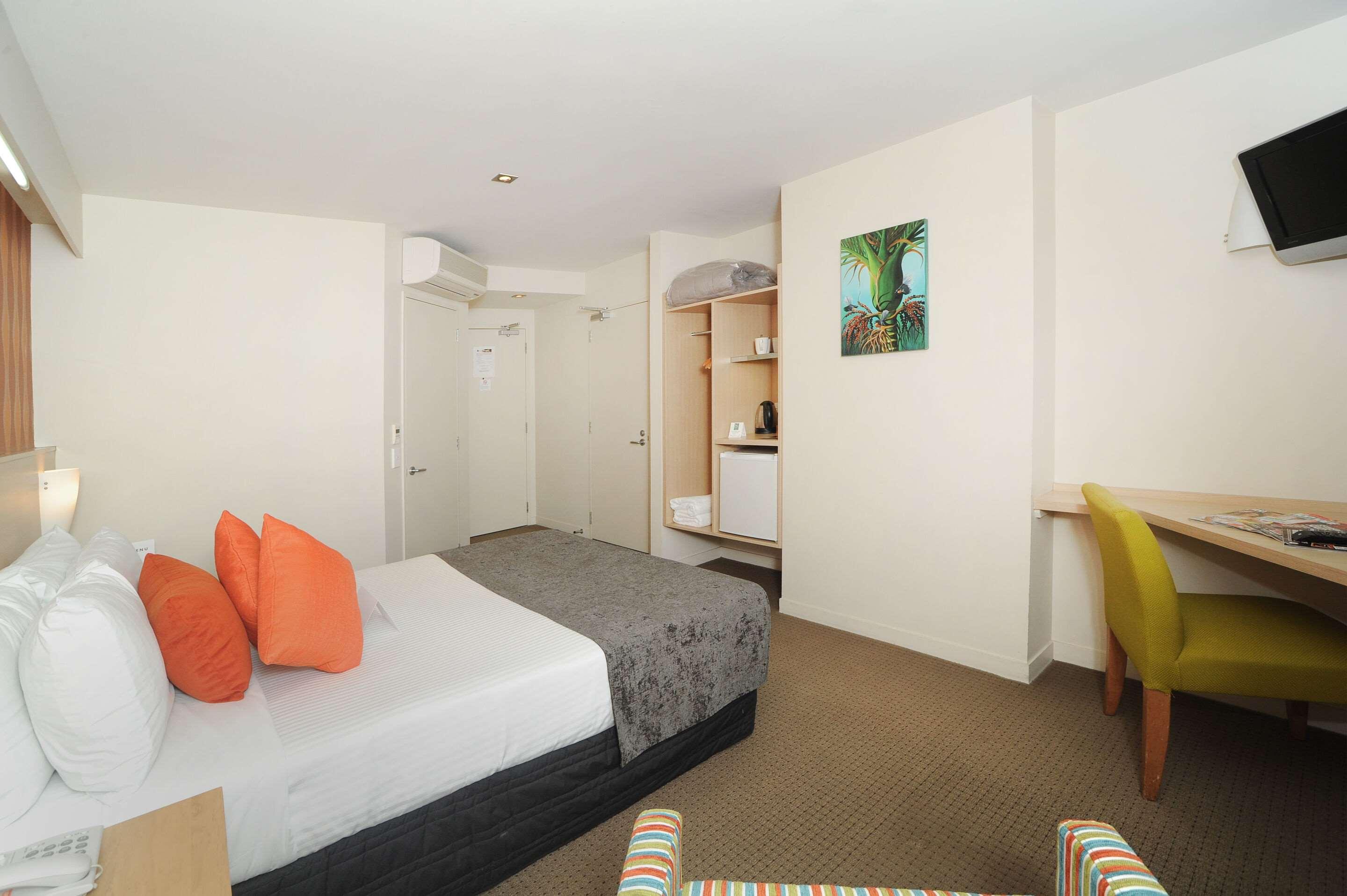 Double Queen Bed Non Smoking