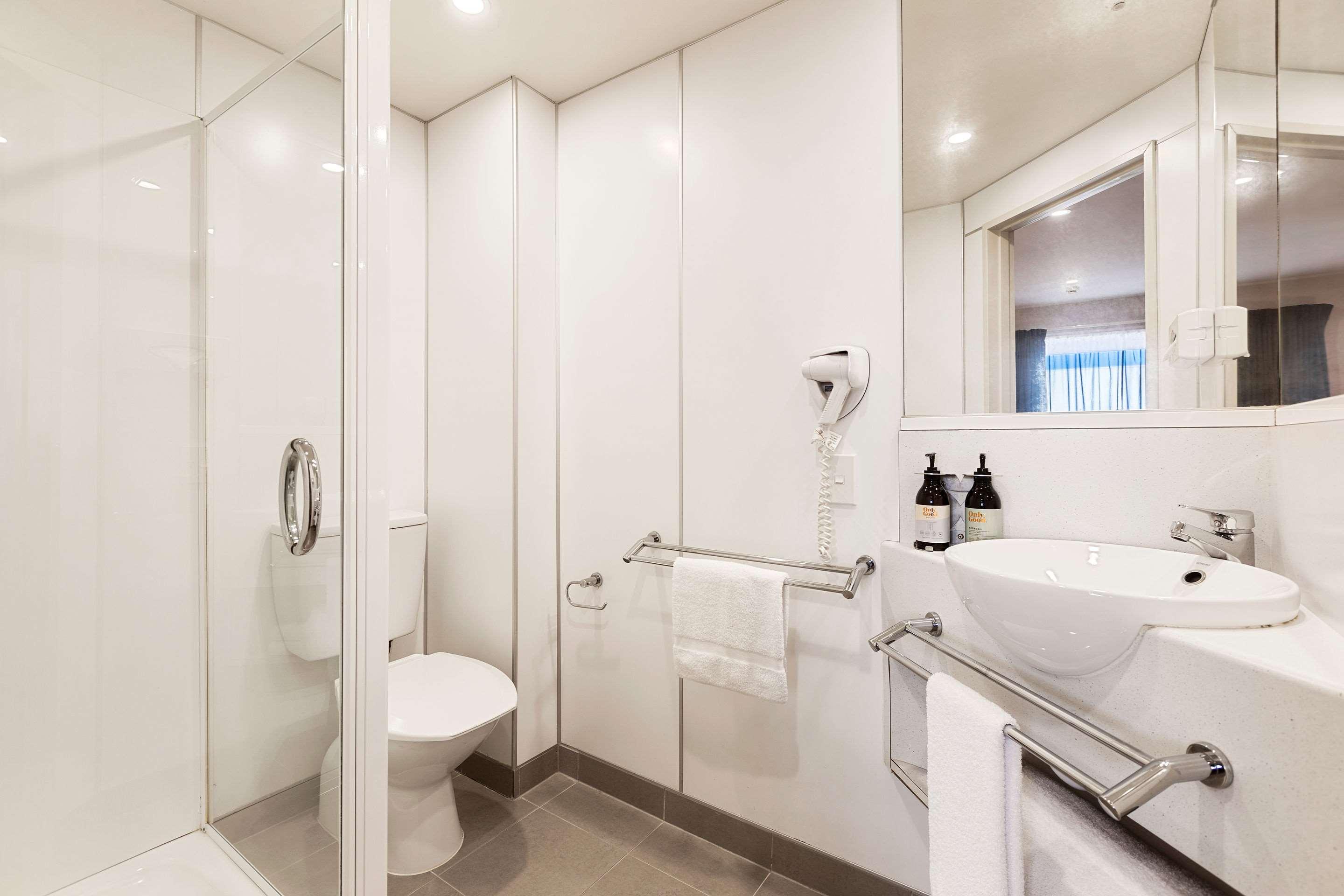 Double Queen Bed Non Smoking