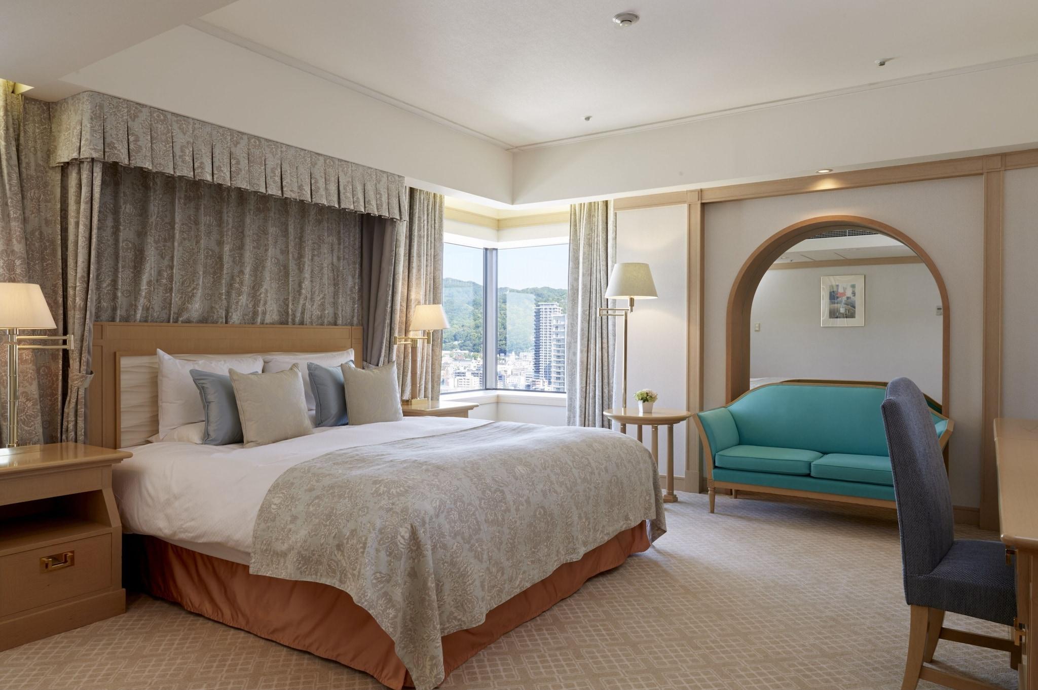 Suite King Bed Smoking