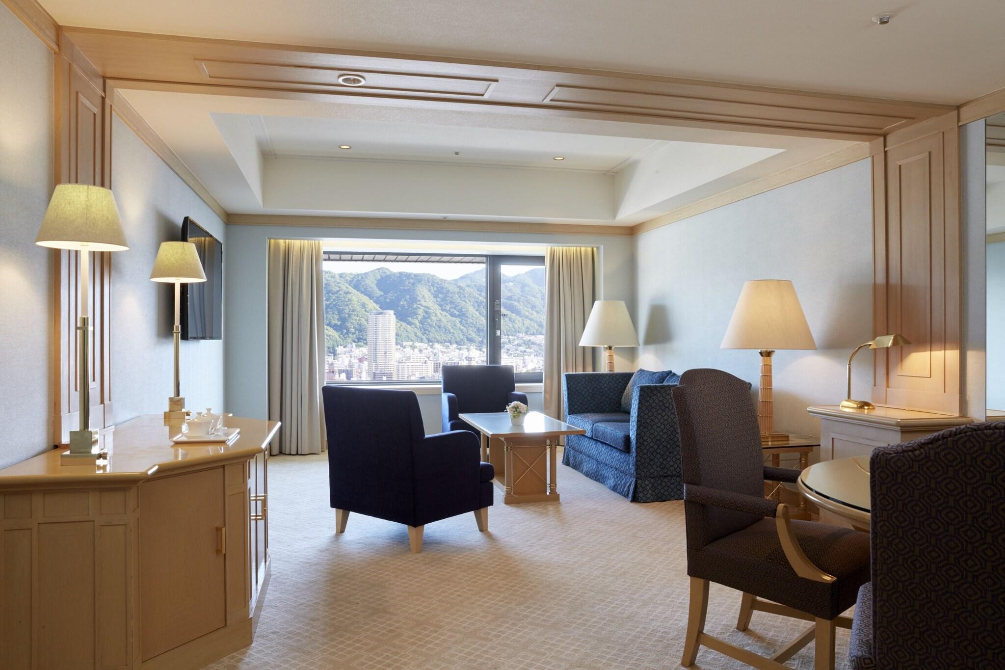 Suite King Bed Smoking