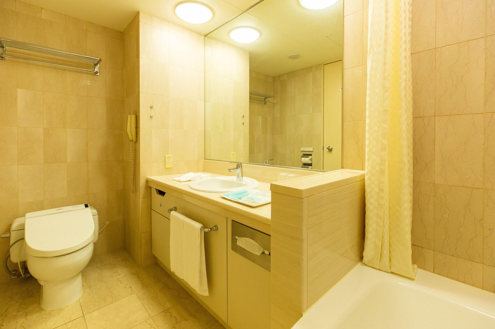 Twin Deluxe Two Beds