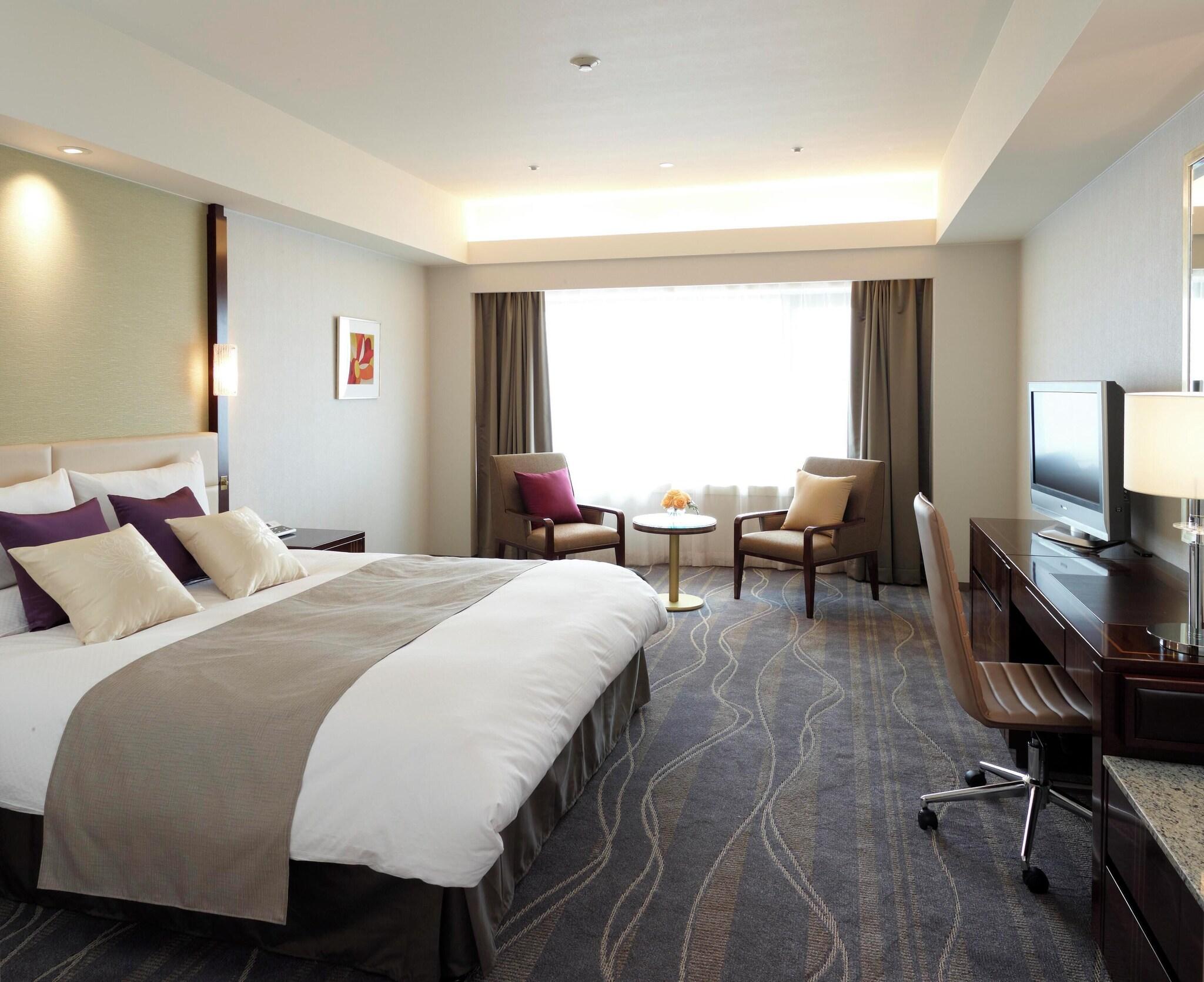 Double Deluxe Queen Bed