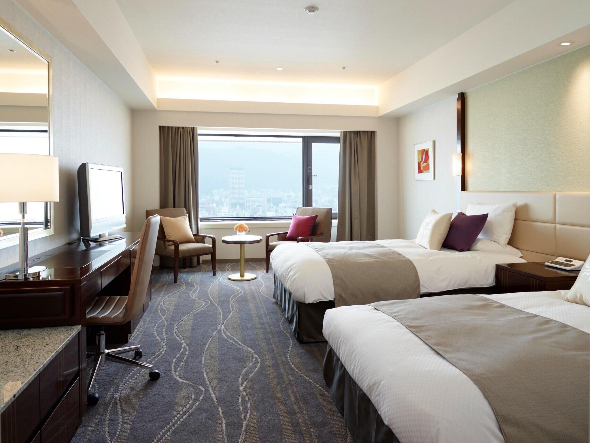 Double Deluxe Queen Bed