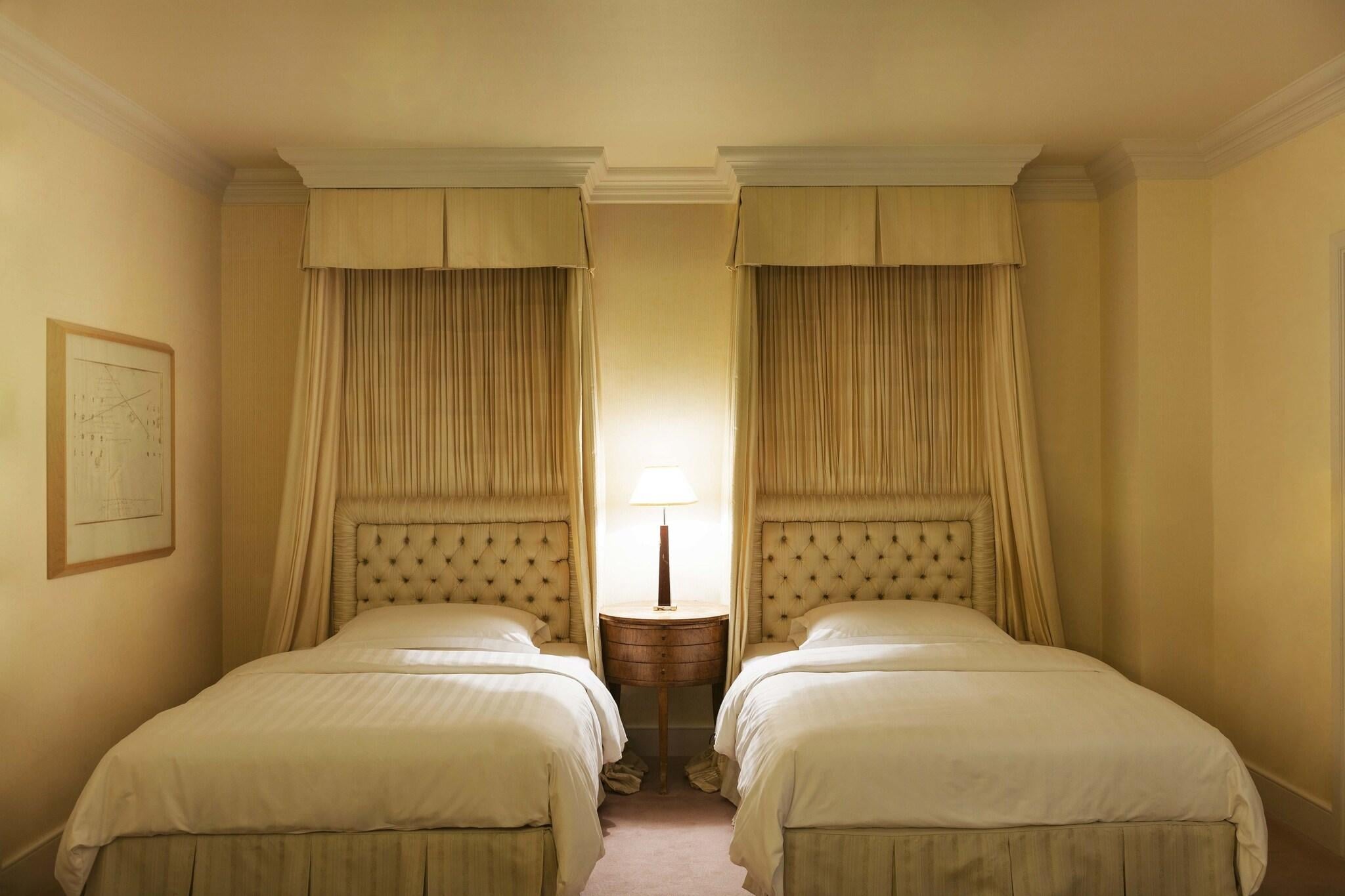 Suite Two Double Beds Non Smoking