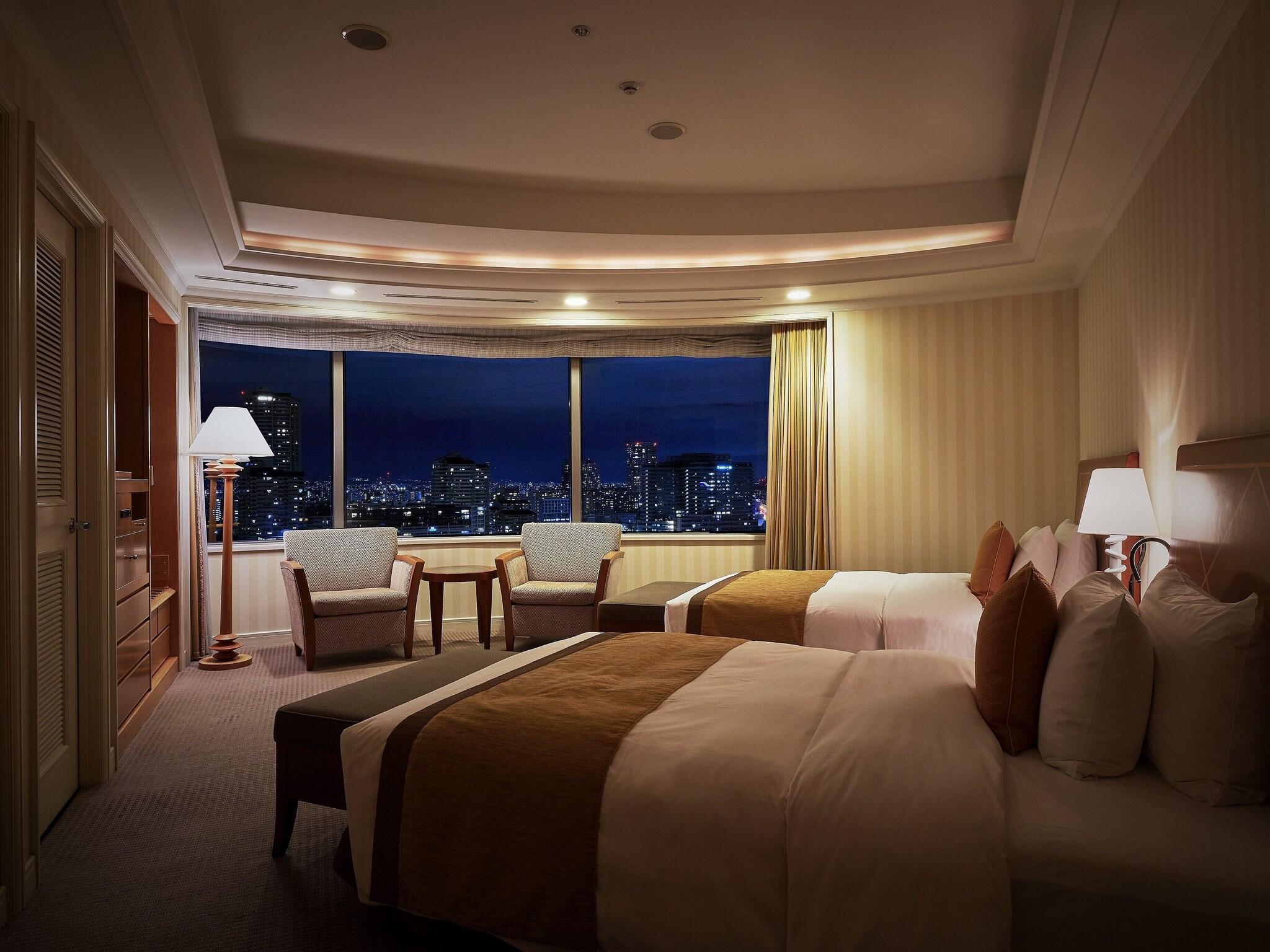 Suite Two Double Beds Non Smoking