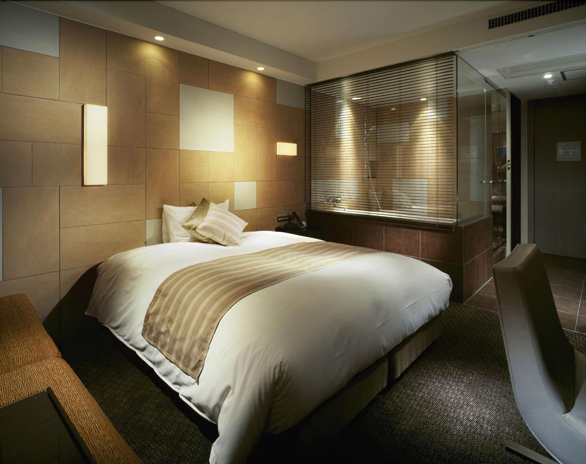 Double Queen Bed Non Smoking