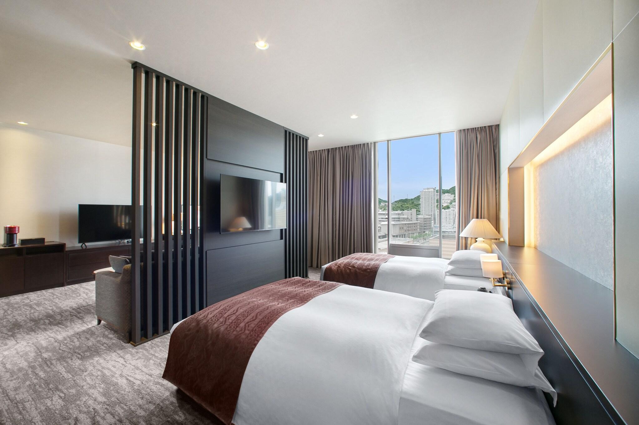 Twin Deluxe Two Beds