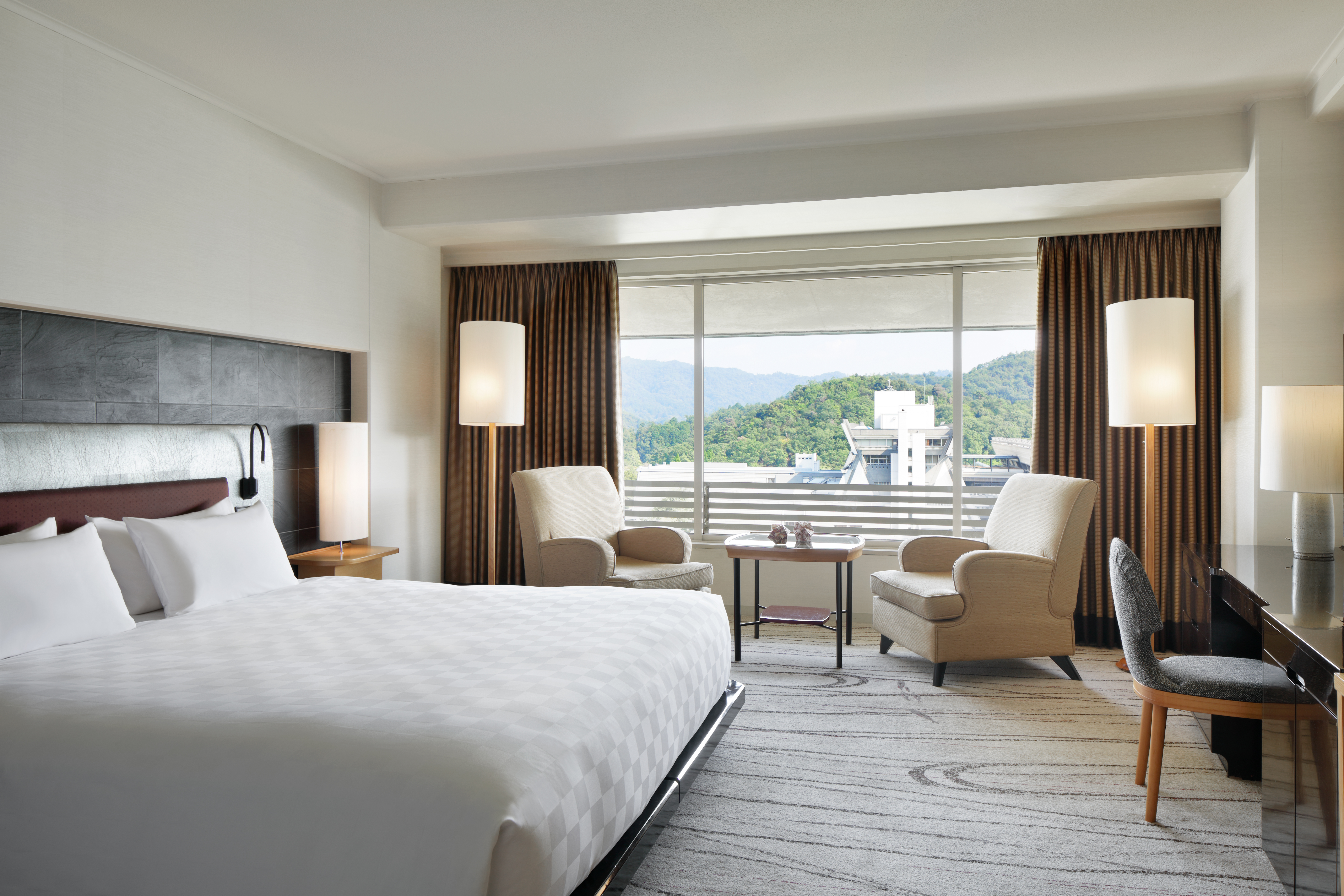 Double Club King Bed