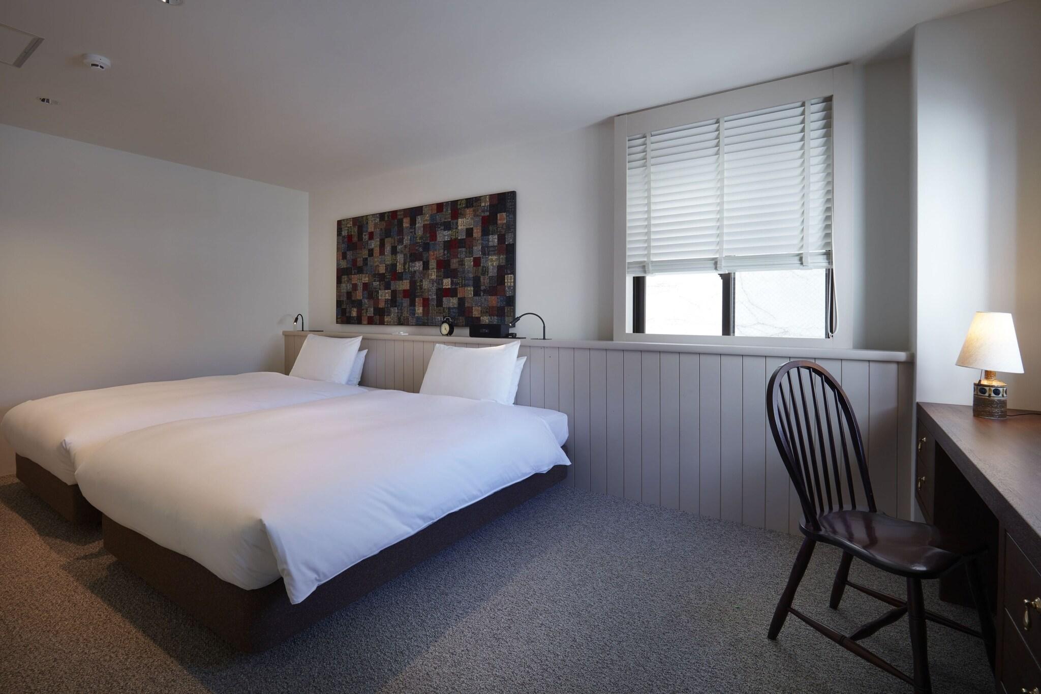 Twin Deluxe Two Beds