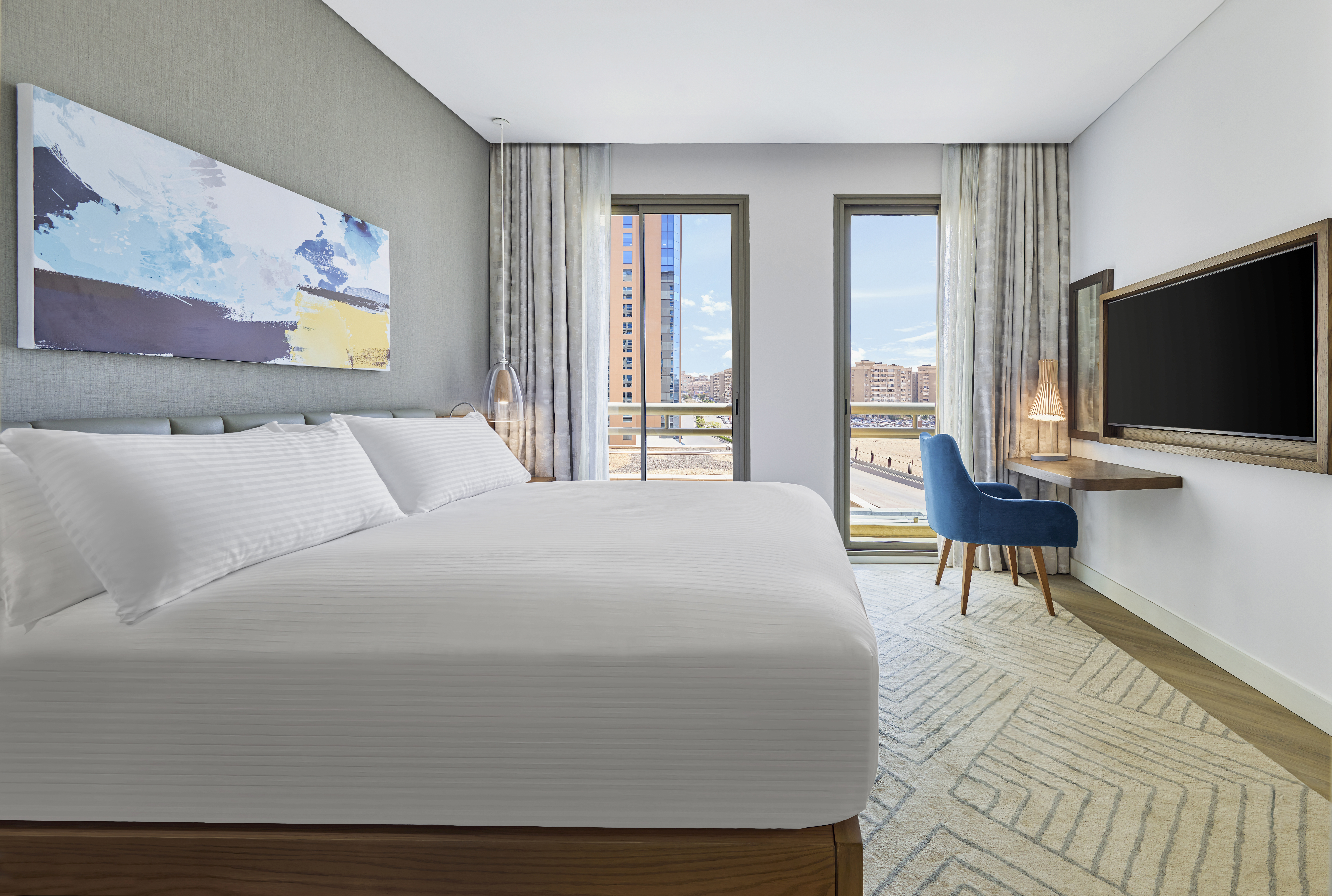 Suite King Bed Smoking