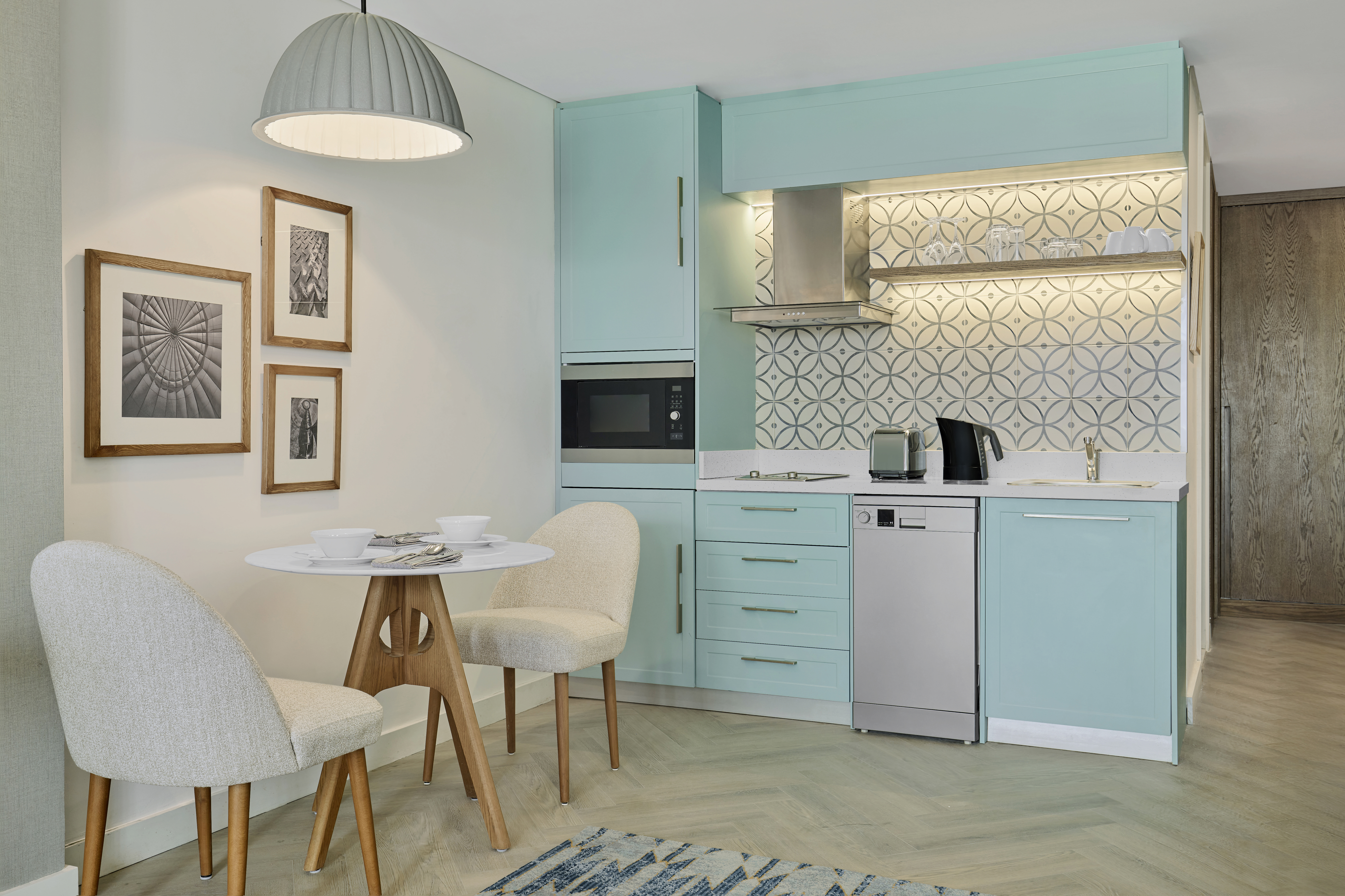 Studio King Size Bed