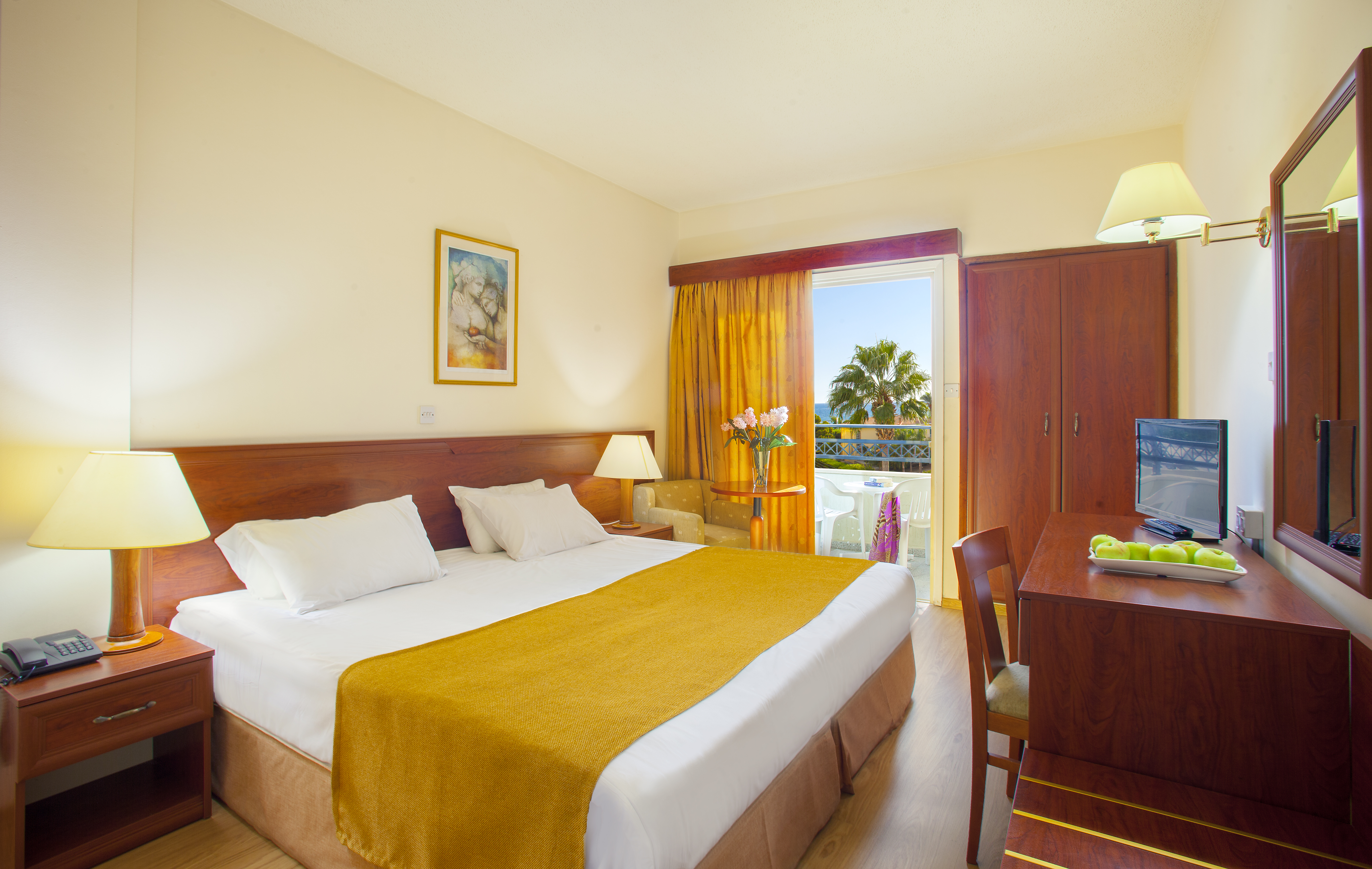 Double or Twin Side Sea View