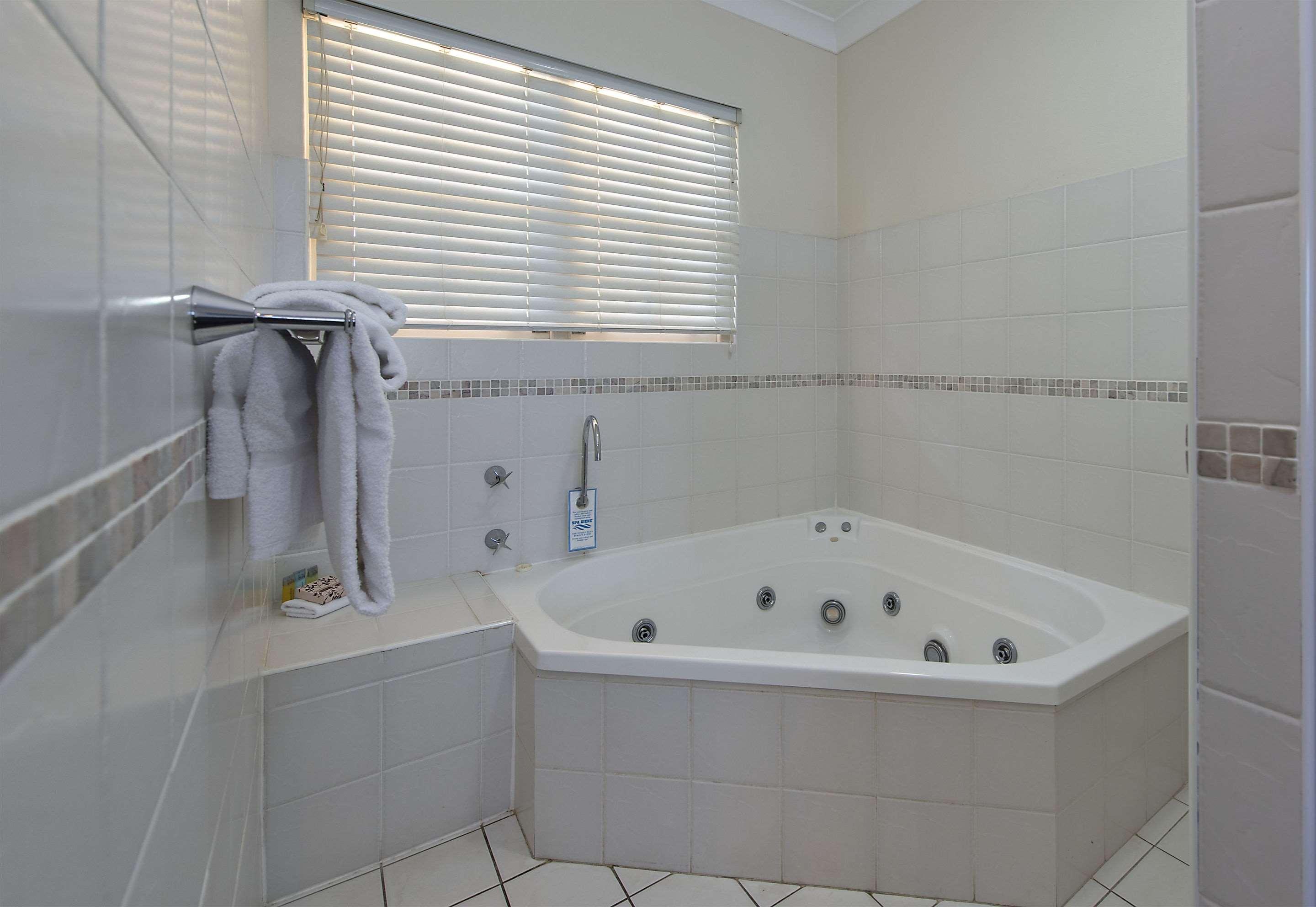 Double Queen Size Bed