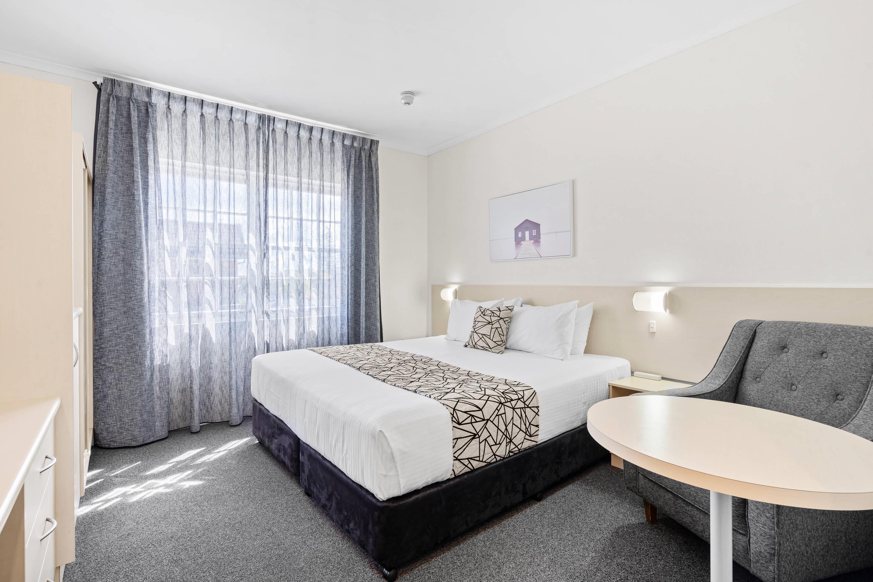 Double King Bed Non Smoking