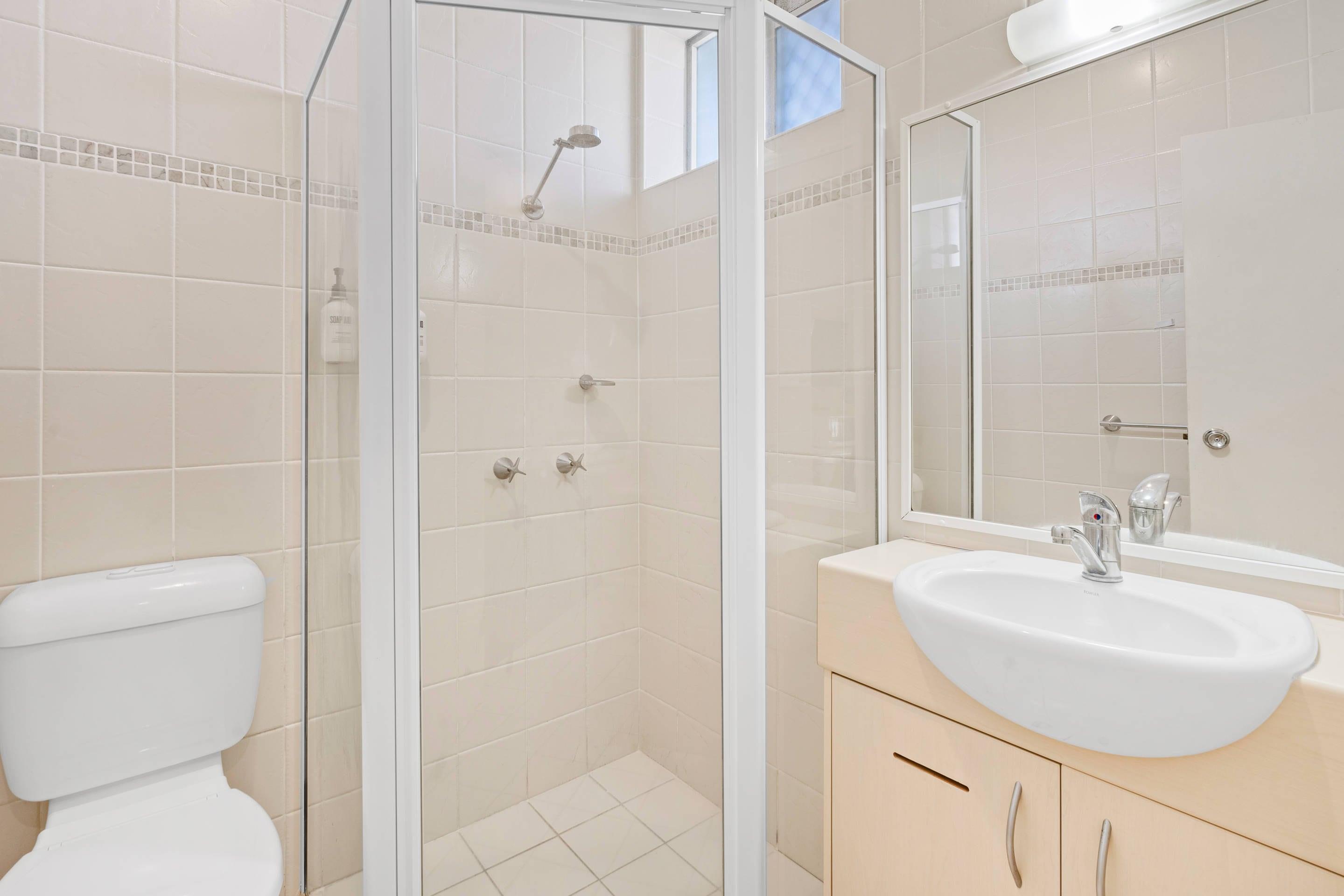 Double King Bed Non Smoking