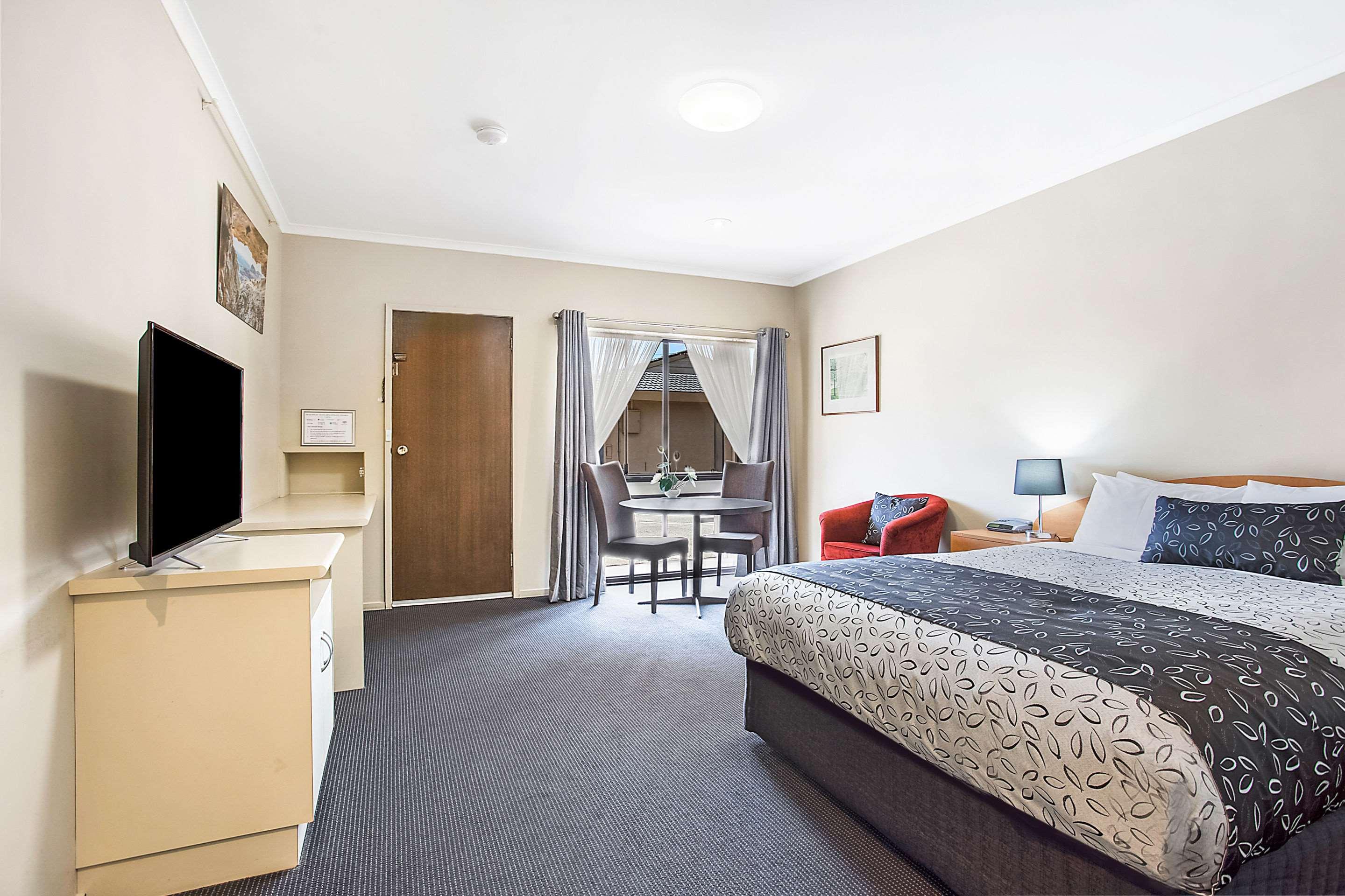 Double Queen Bed Non Smoking