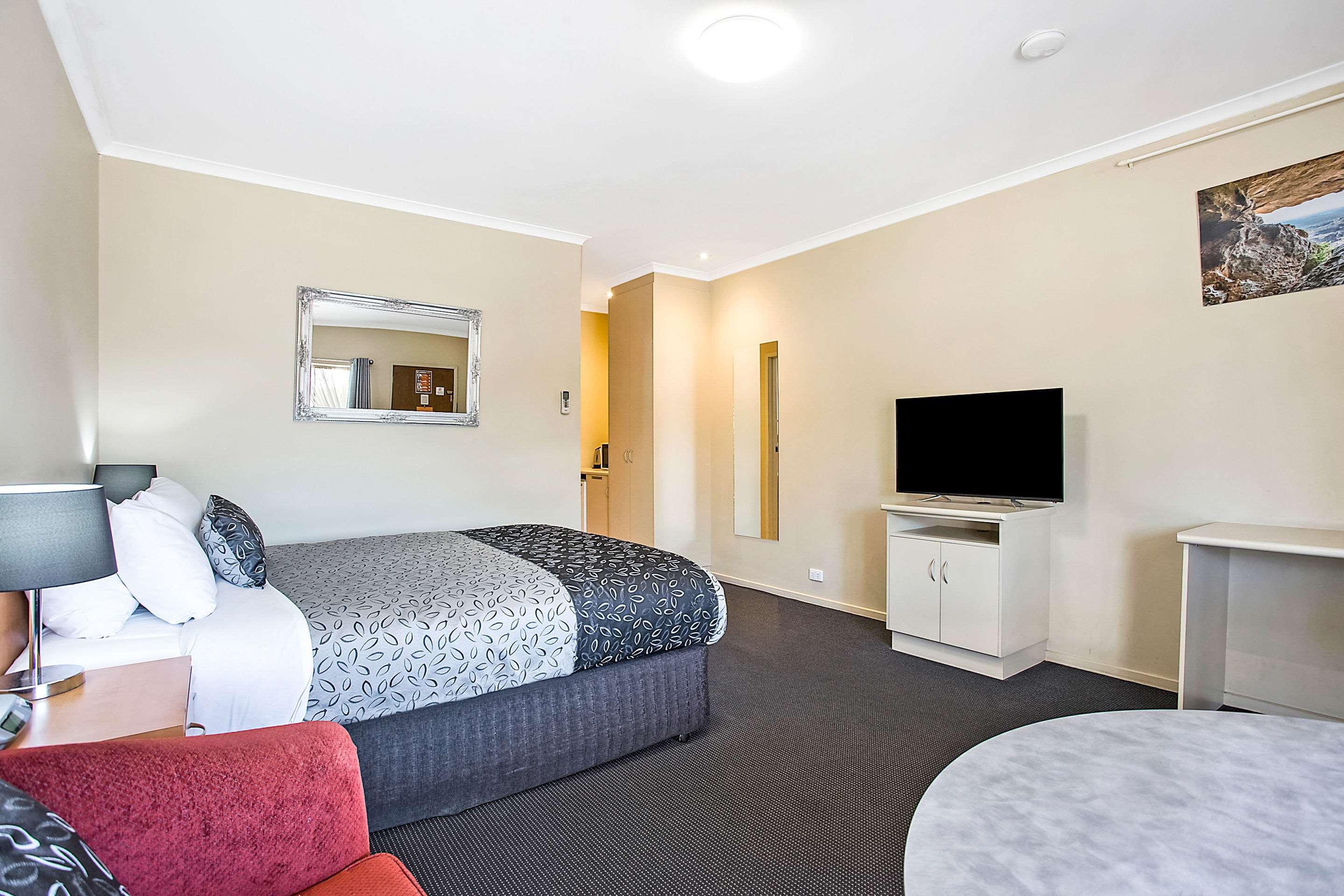 Double Queen Bed Non Smoking