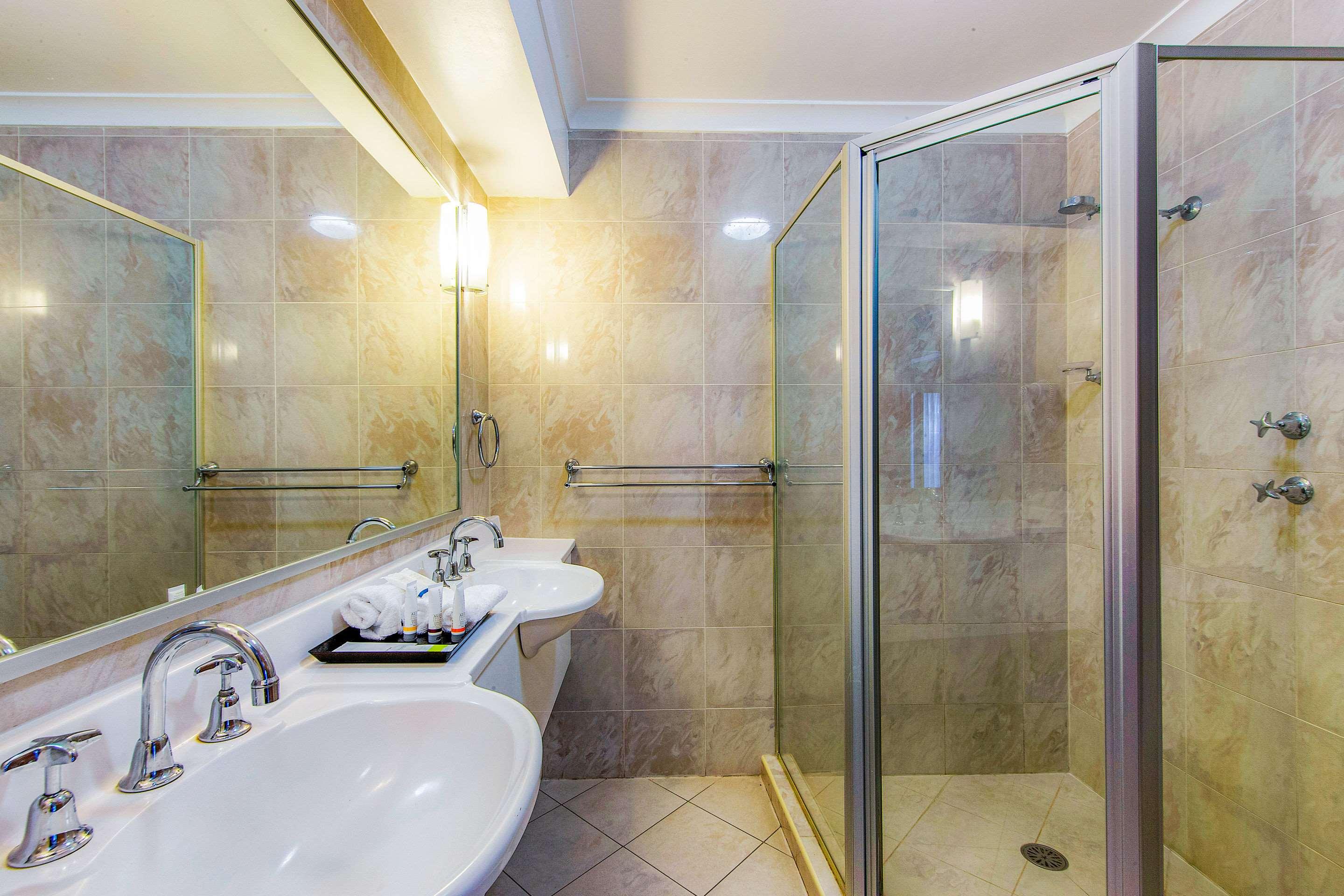 Suite Queen Bed Non Smoking