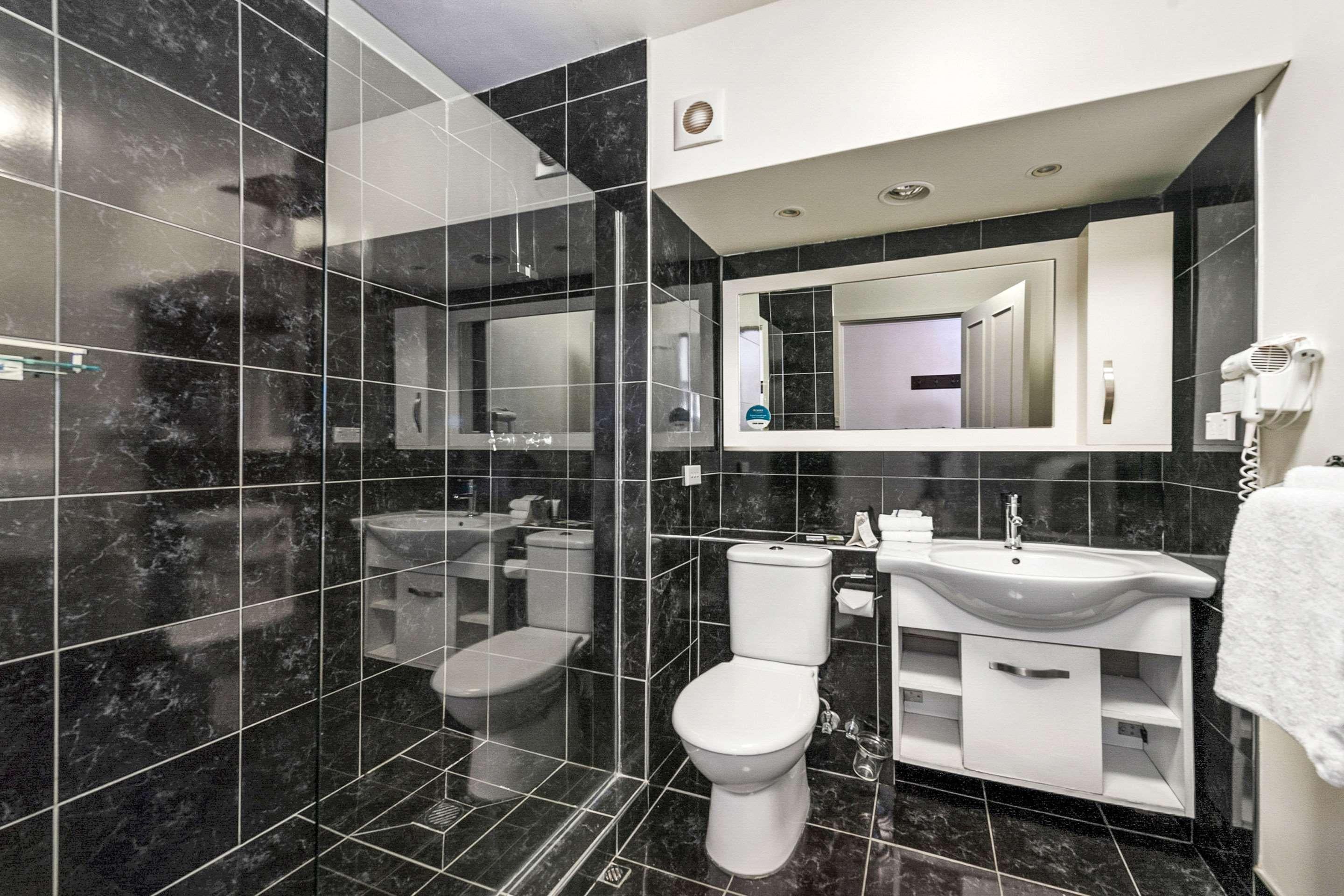 Suite Queen Size Bed