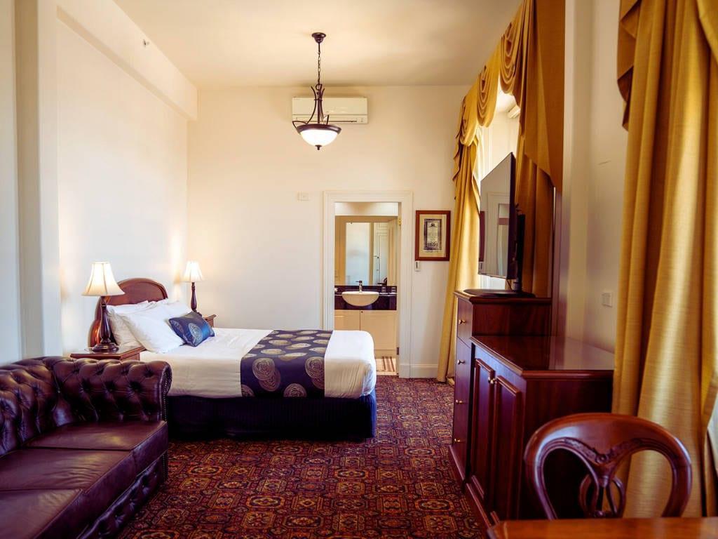 Double King Bed Non Smoking