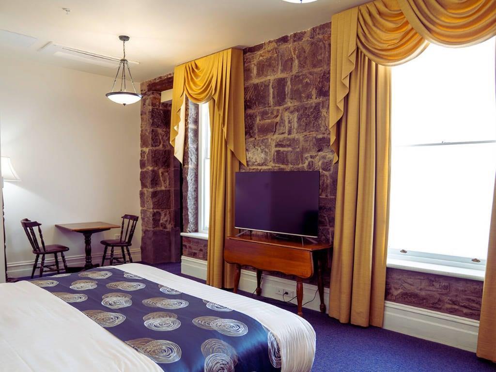 Suite King Bed Non Smoking