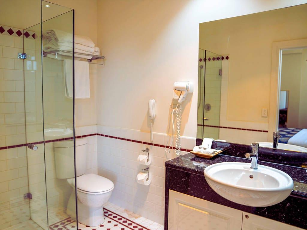 Double King Bed Non Smoking