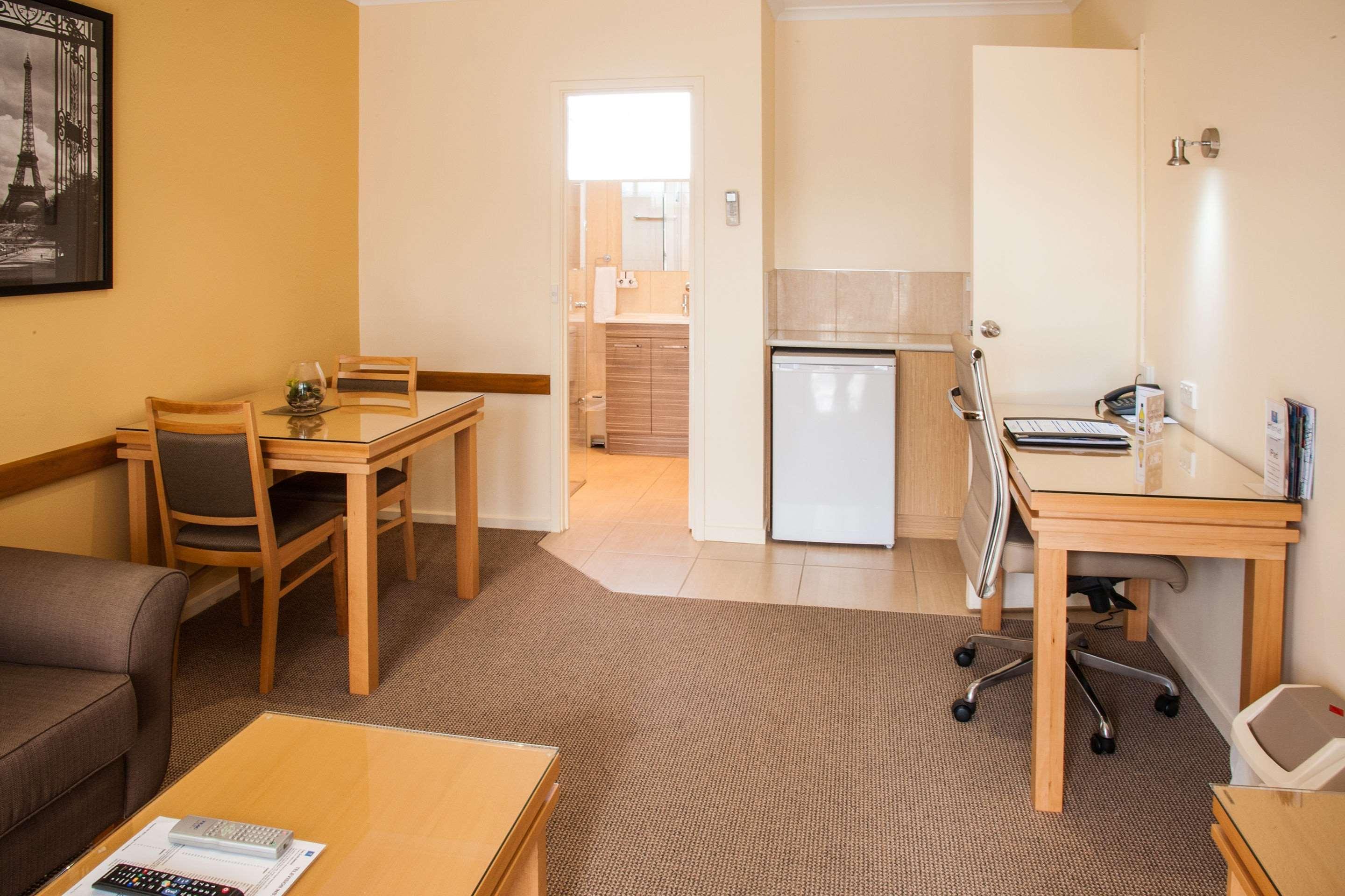 Double Queen Size Bed