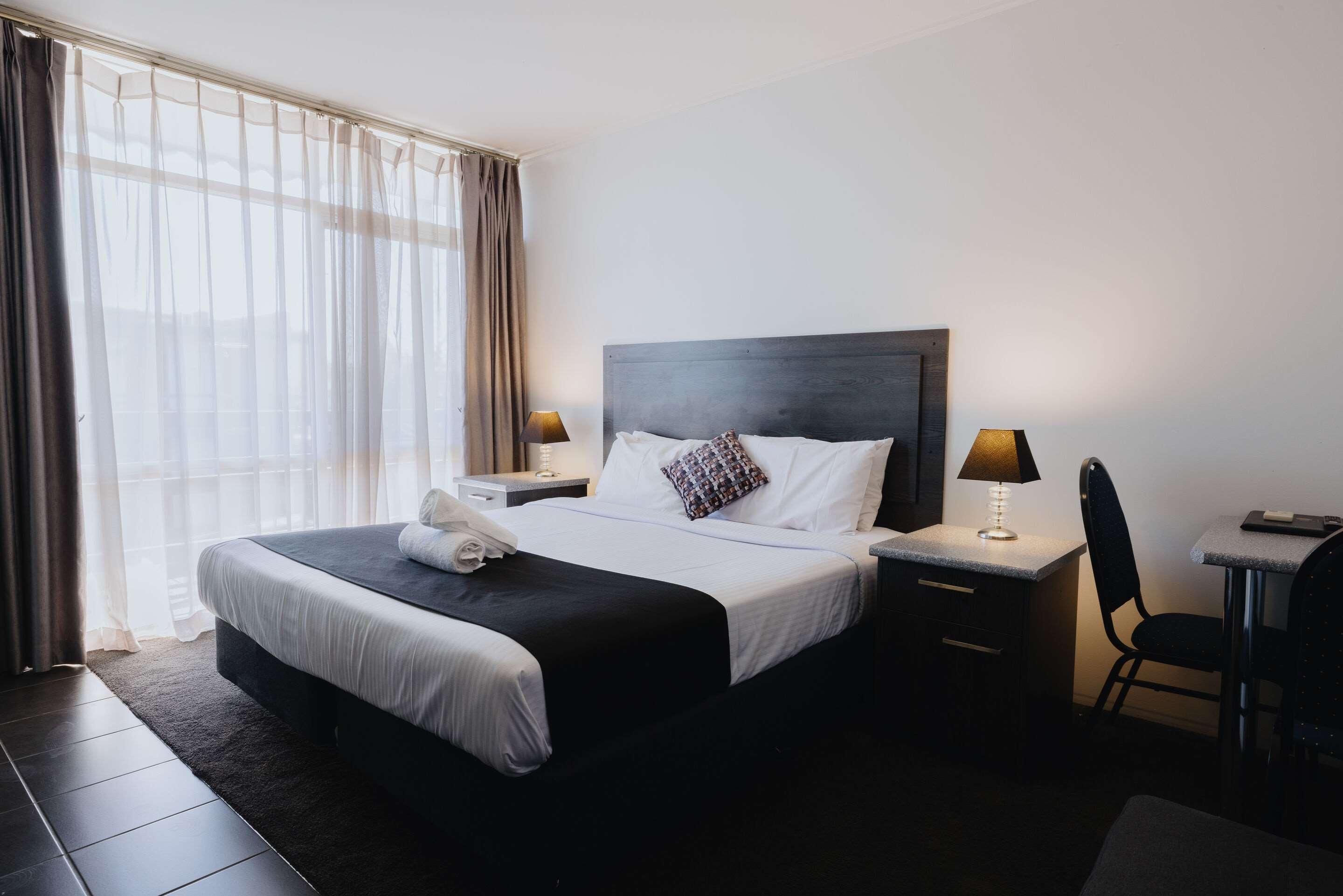 Double Queen Size Bed