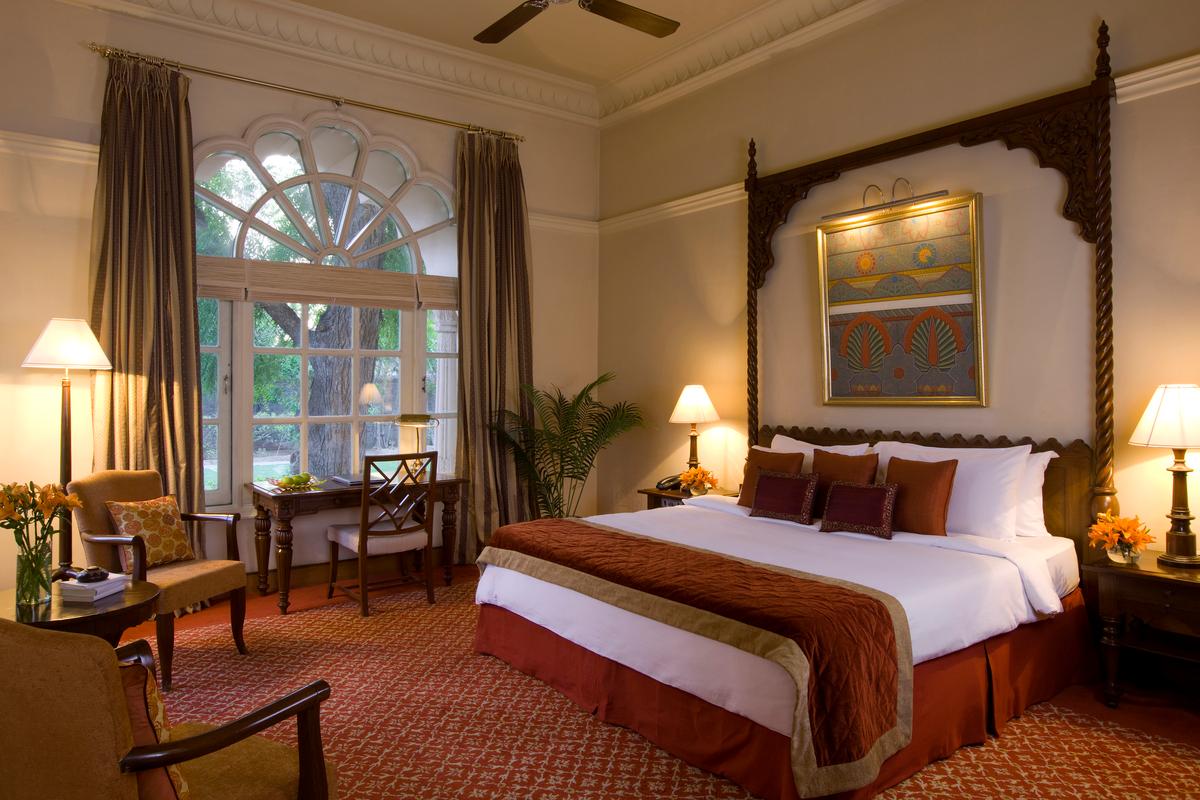 Double Garden View King Bed