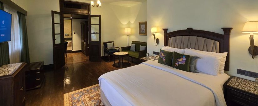 Double Garden View King Bed