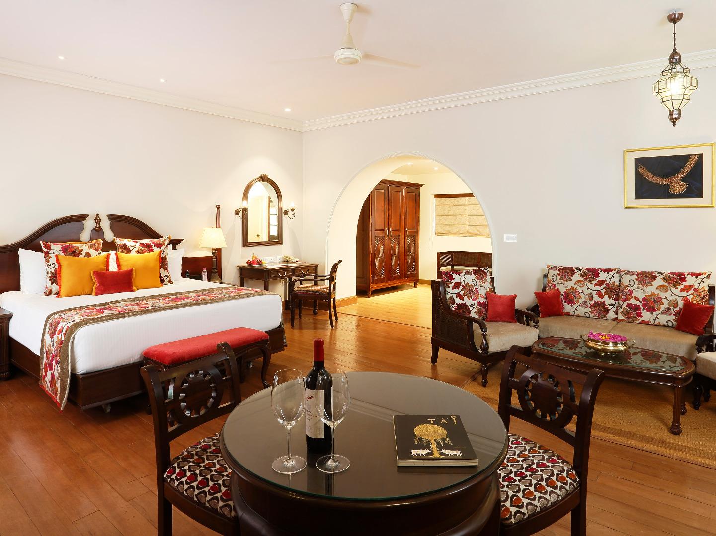 Suite Deluxe King Bed