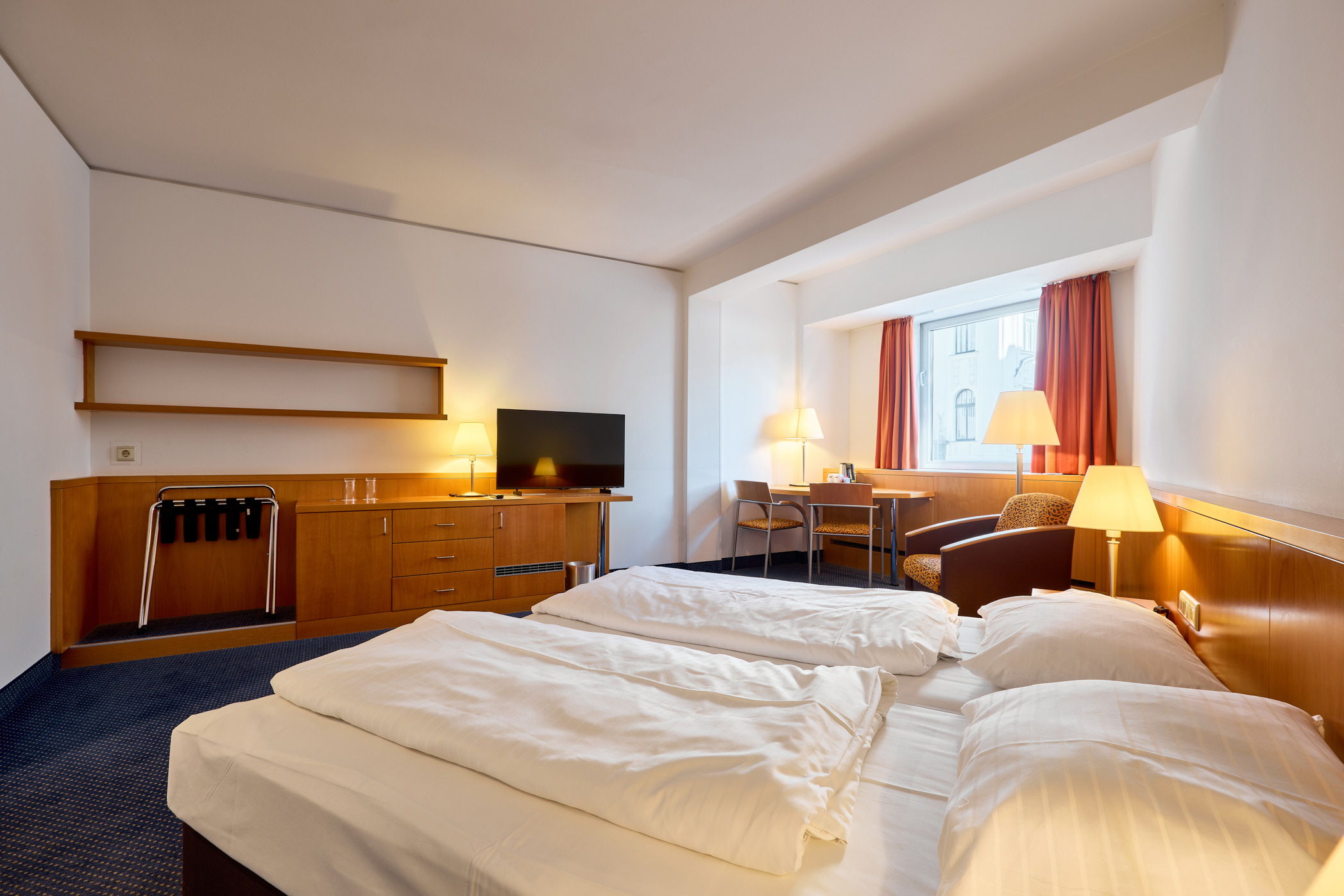 Double or Twin Standard