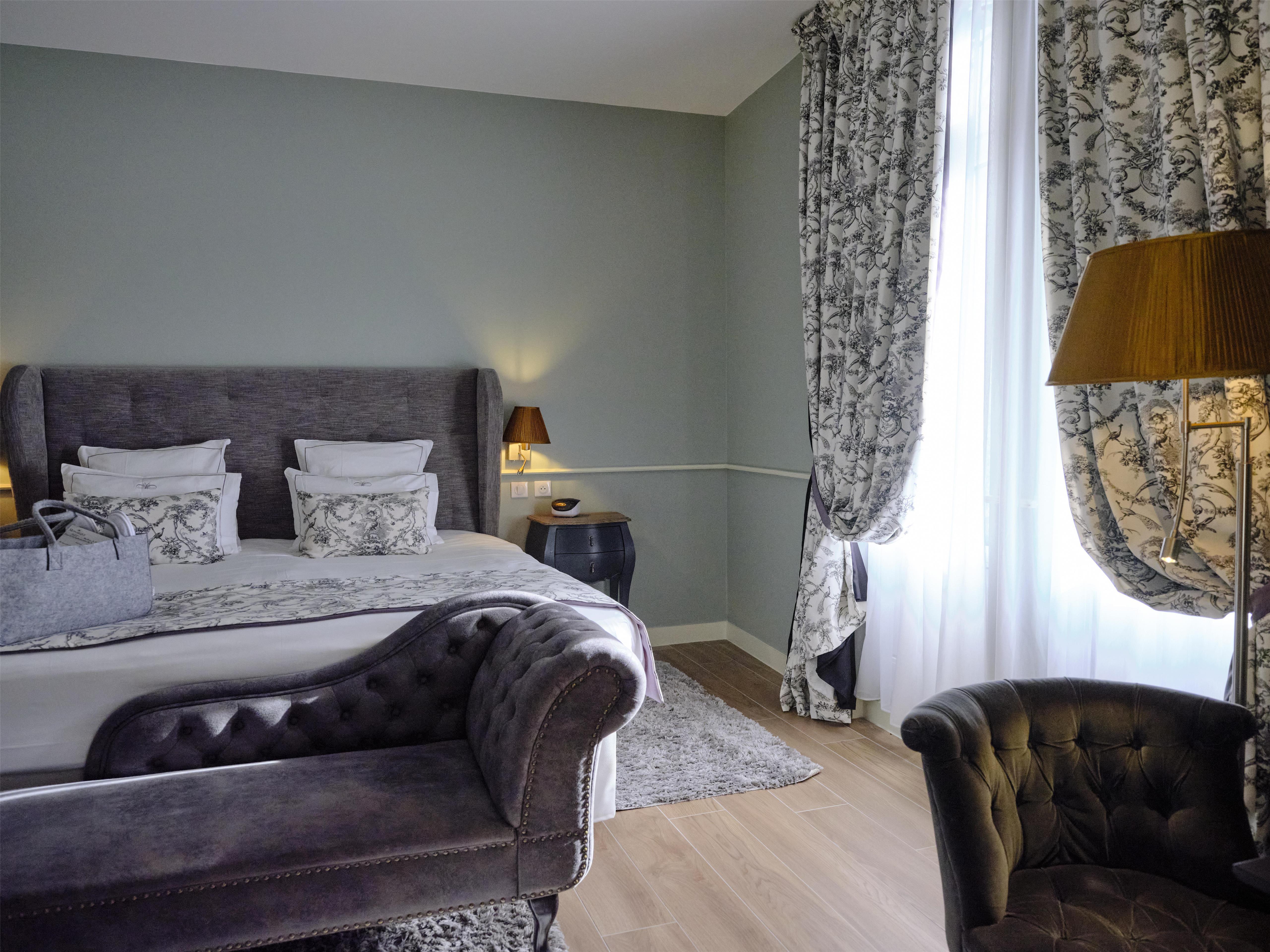 Double King Bed Non Smoking