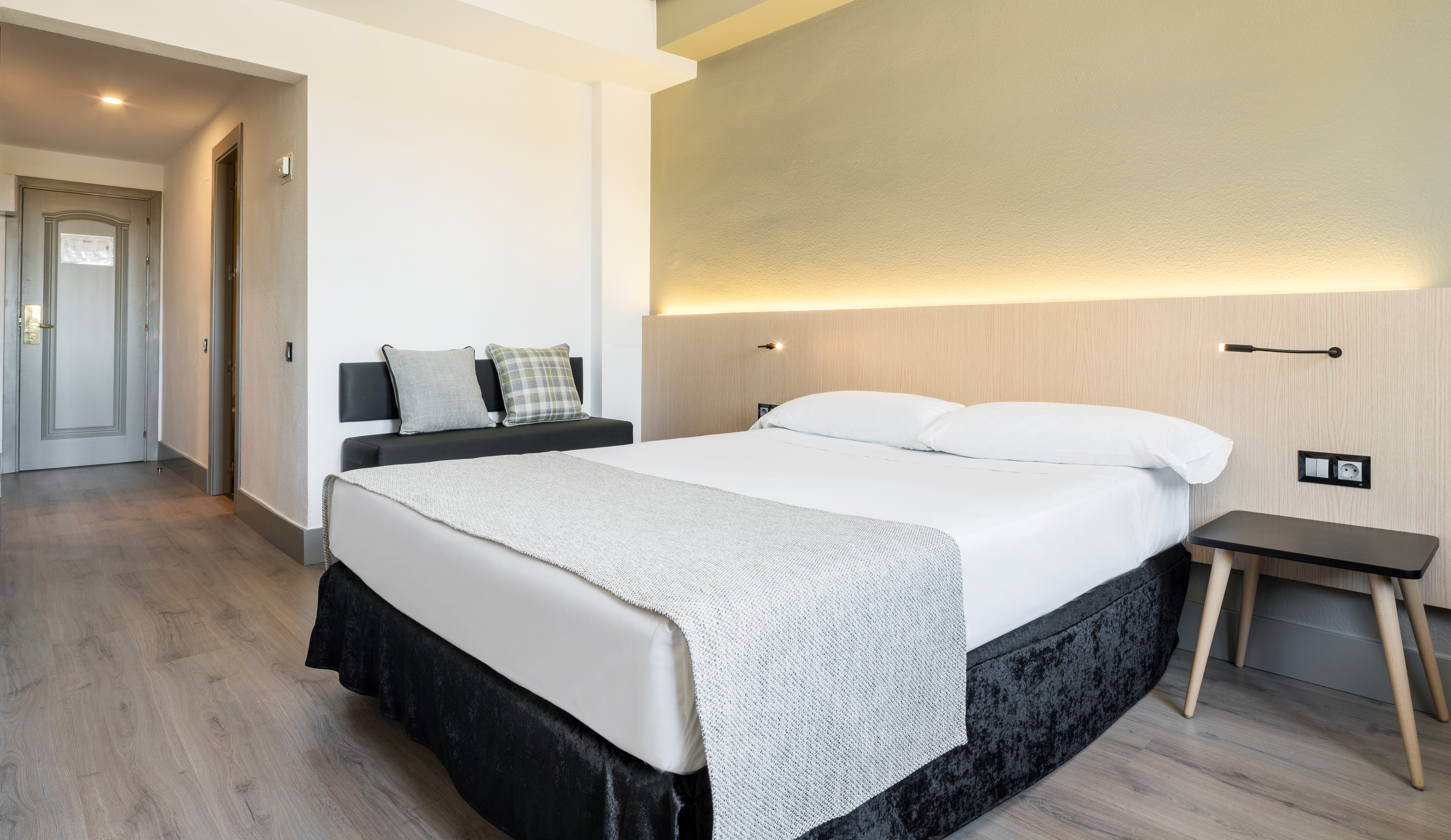 Double or Twin Standard