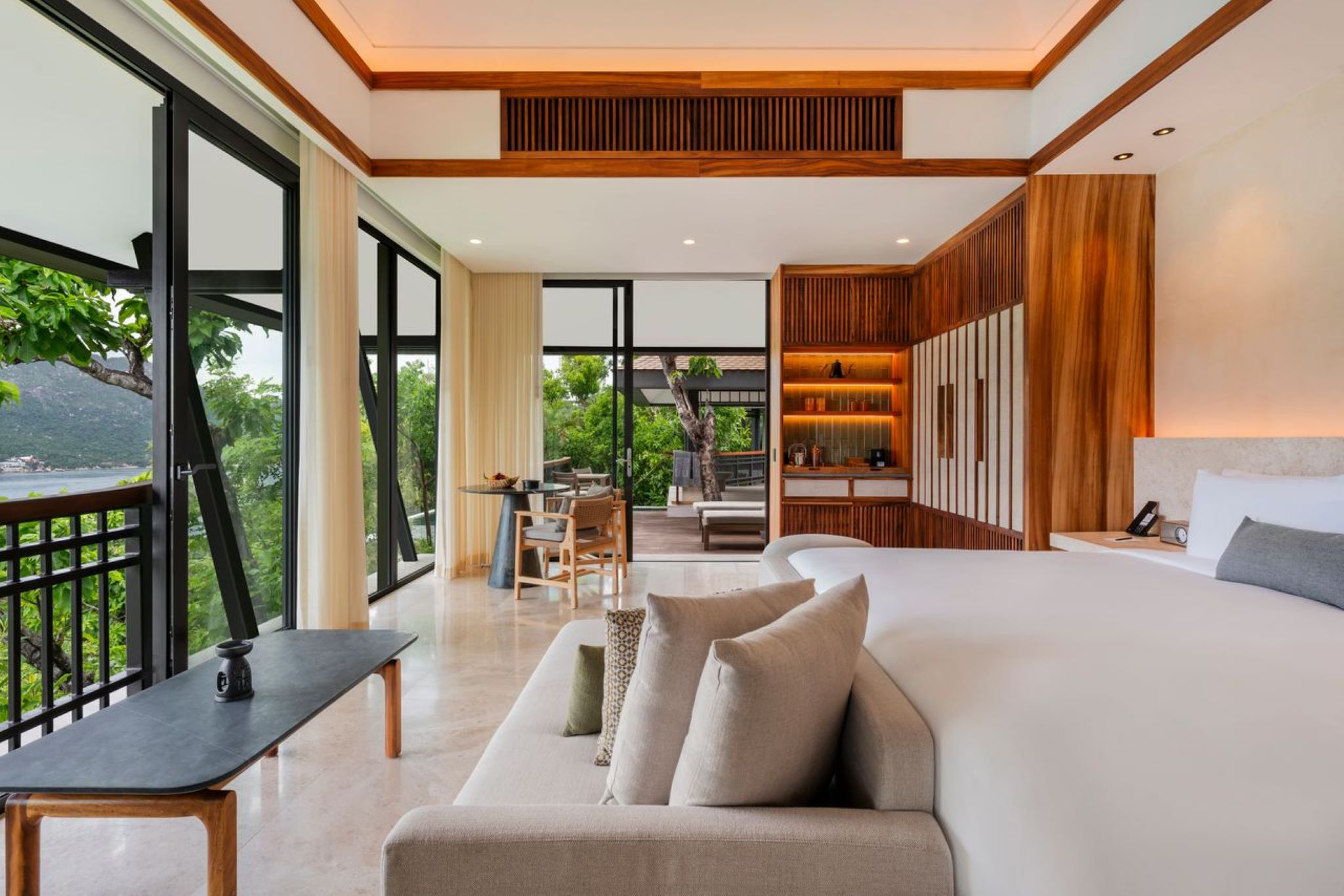 Villa Bay View King Bed