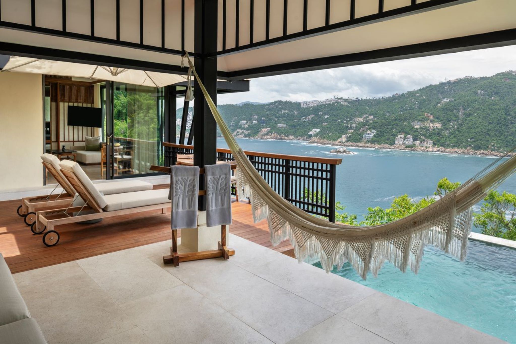 Villa Bay View King Bed