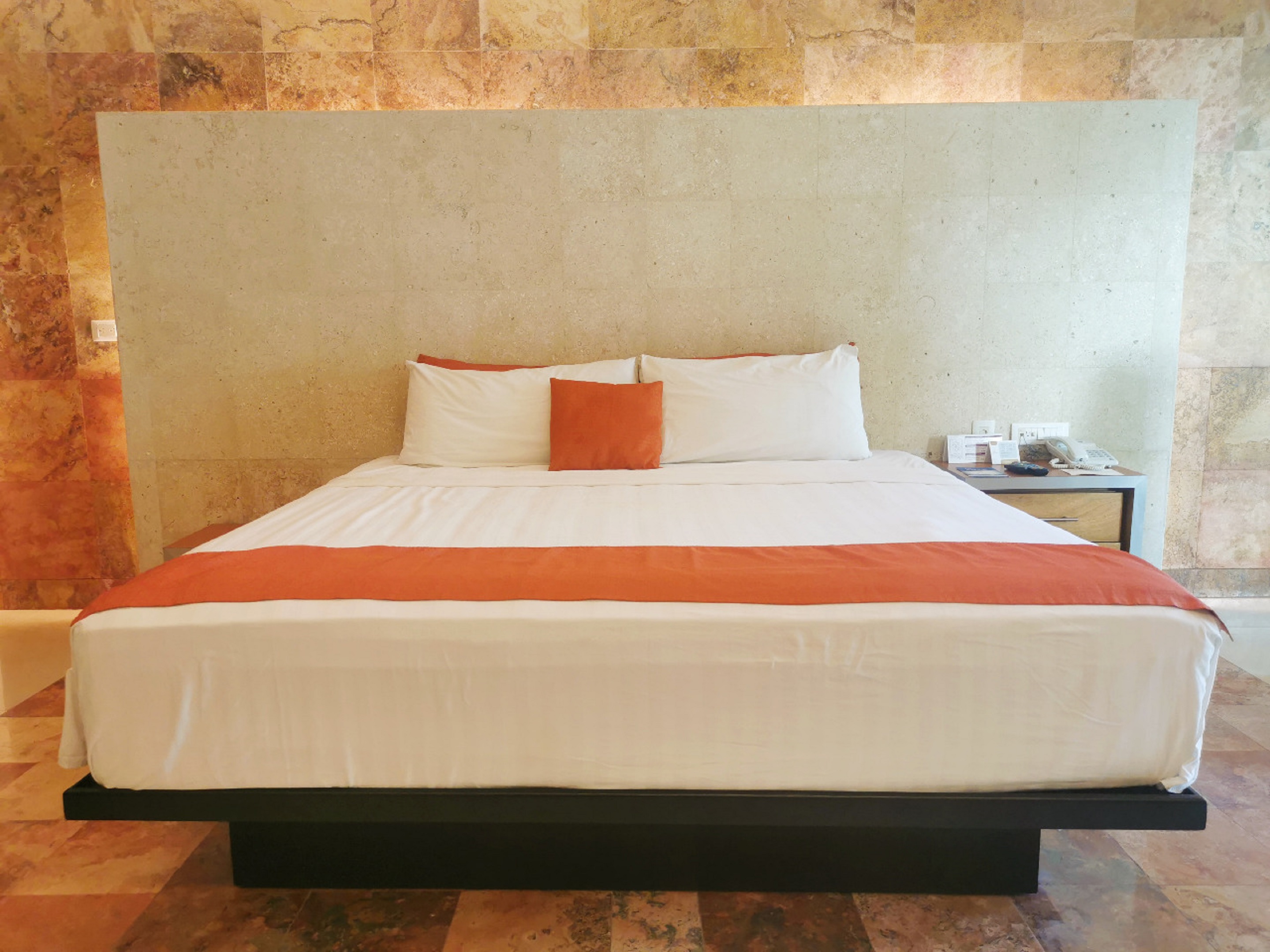 Junior Suite King Size Bed